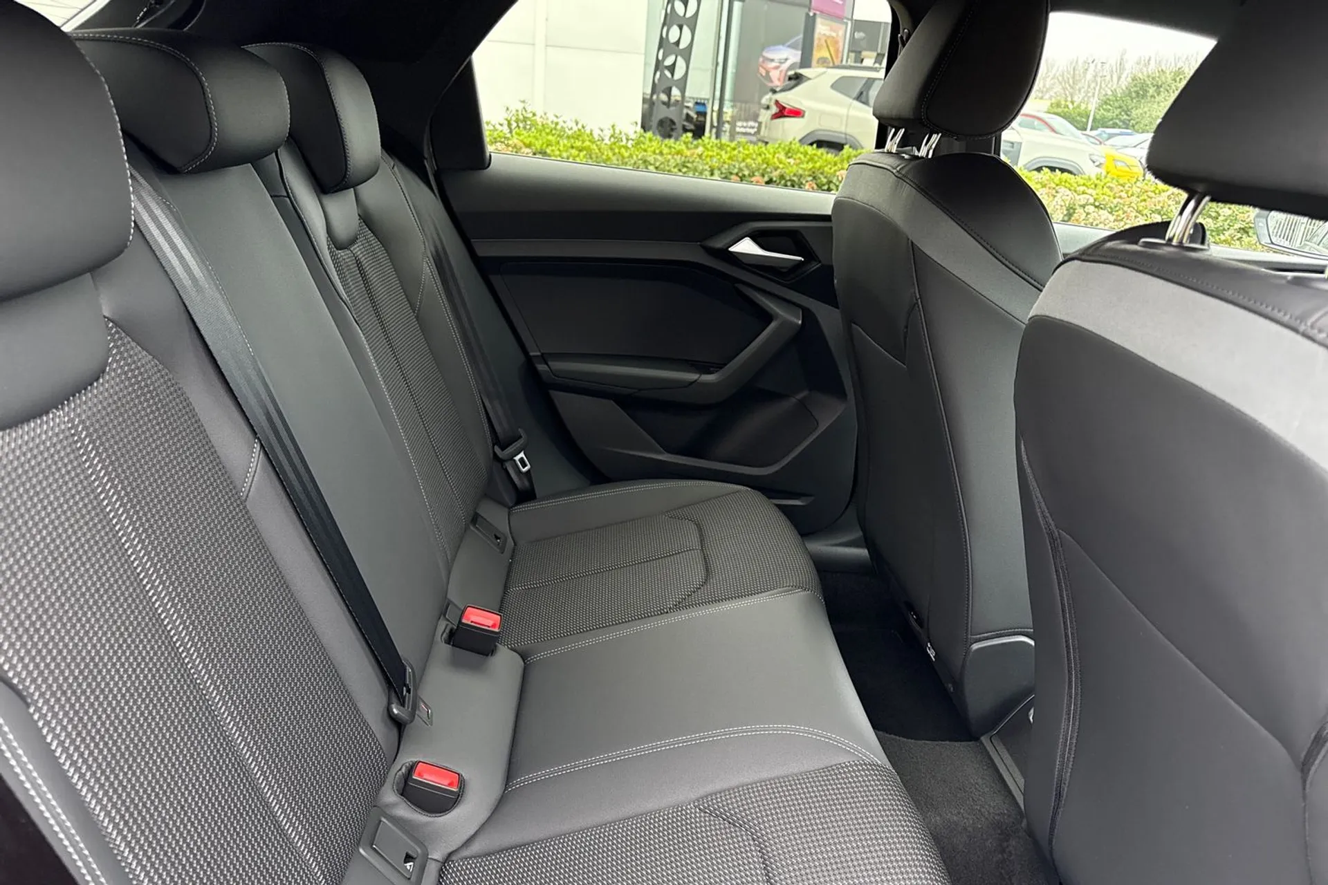 Audi A1 thumbnail image number 24