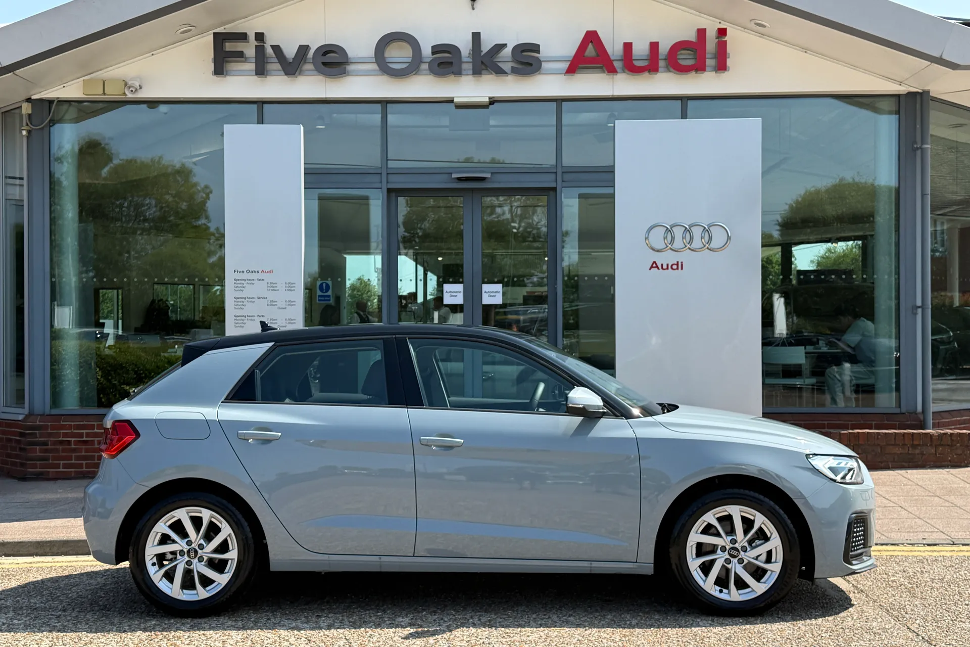 Audi A1 thumbnail image number 2