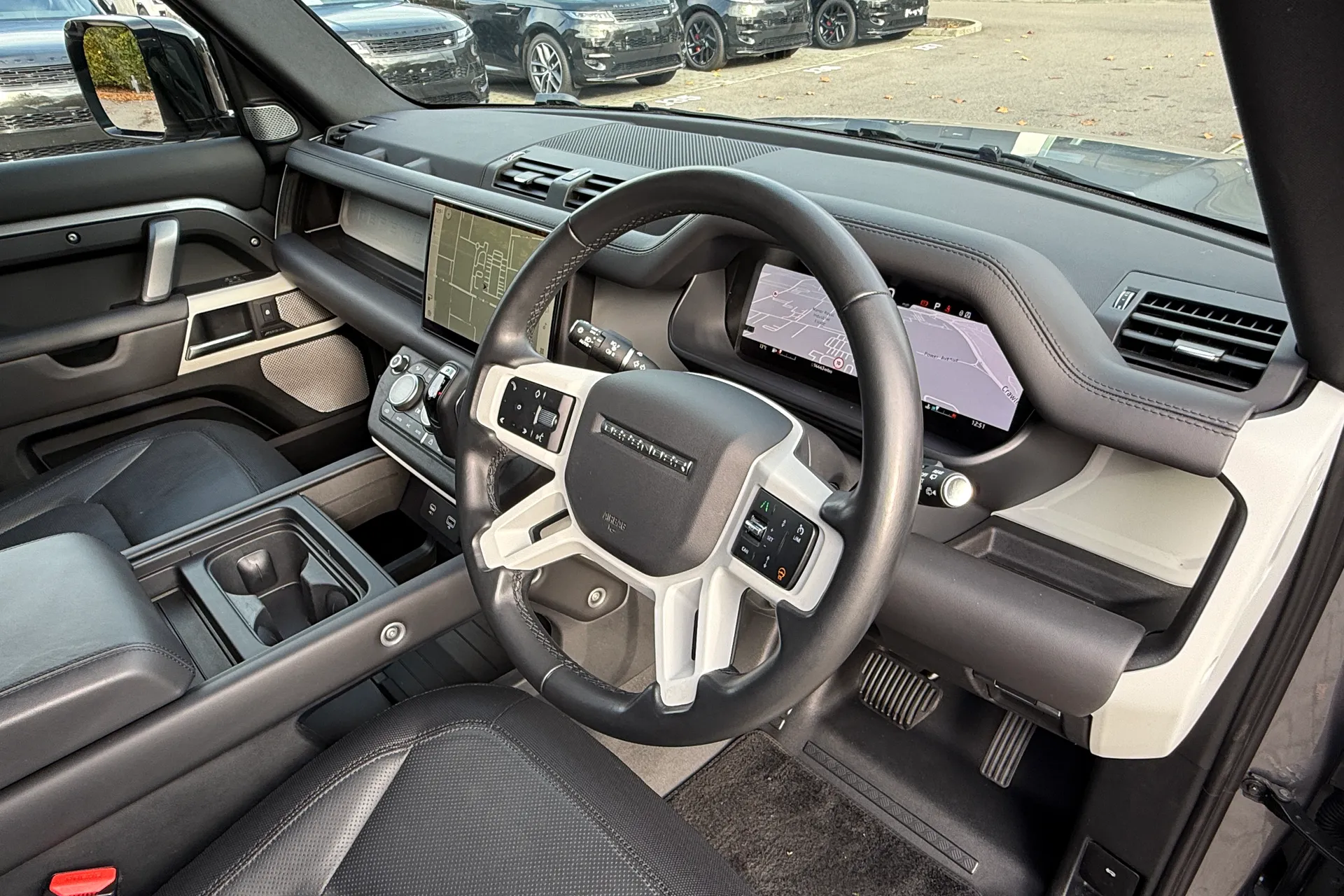 LAND ROVER DEFENDER thumbnail image number 39