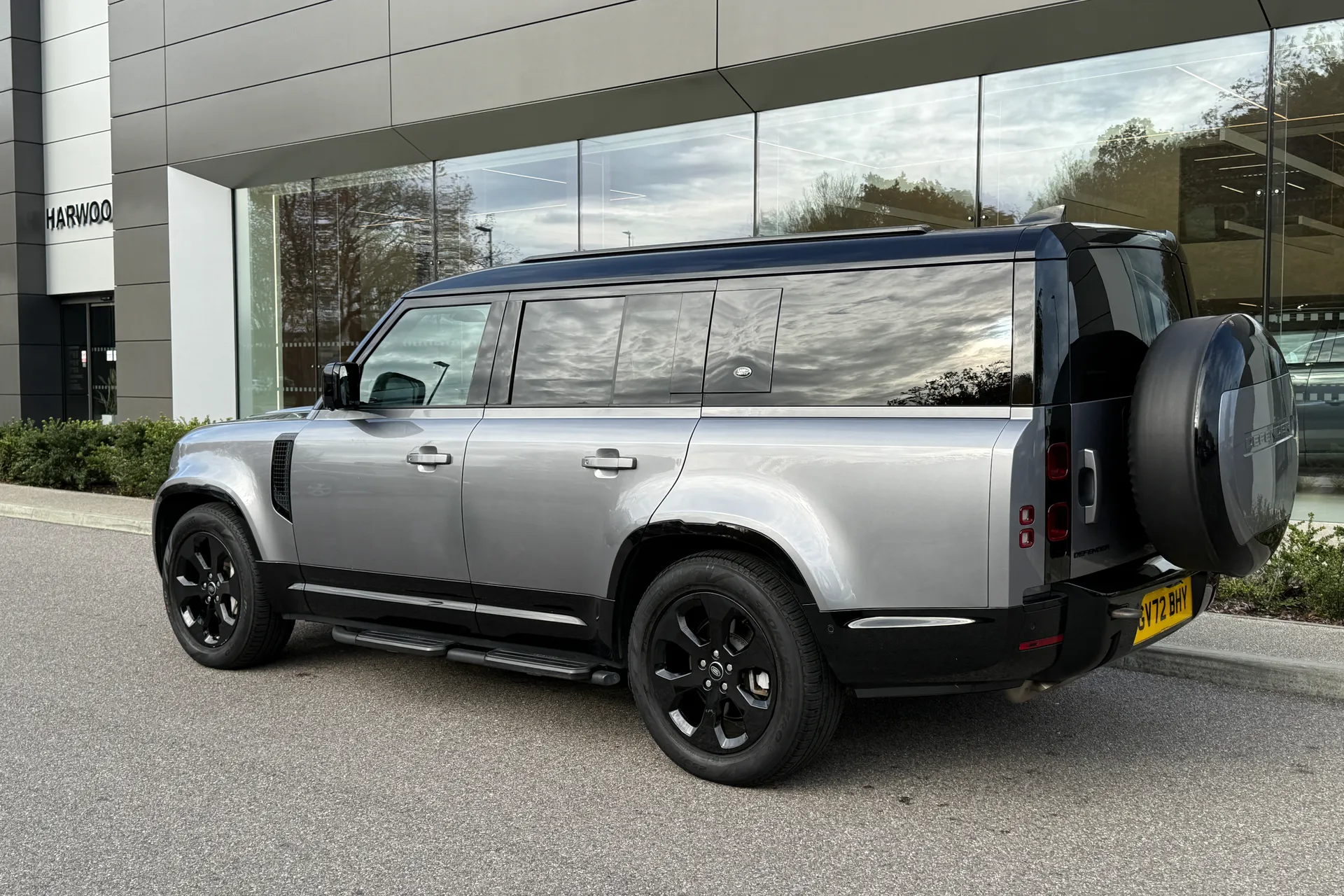 LAND ROVER DEFENDER thumbnail image number 18