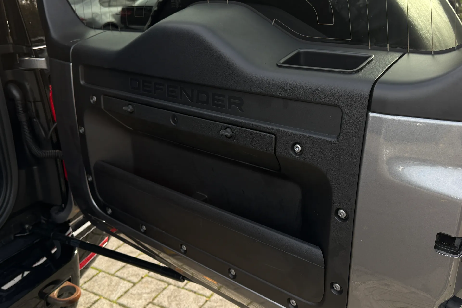 LAND ROVER DEFENDER thumbnail image number 27