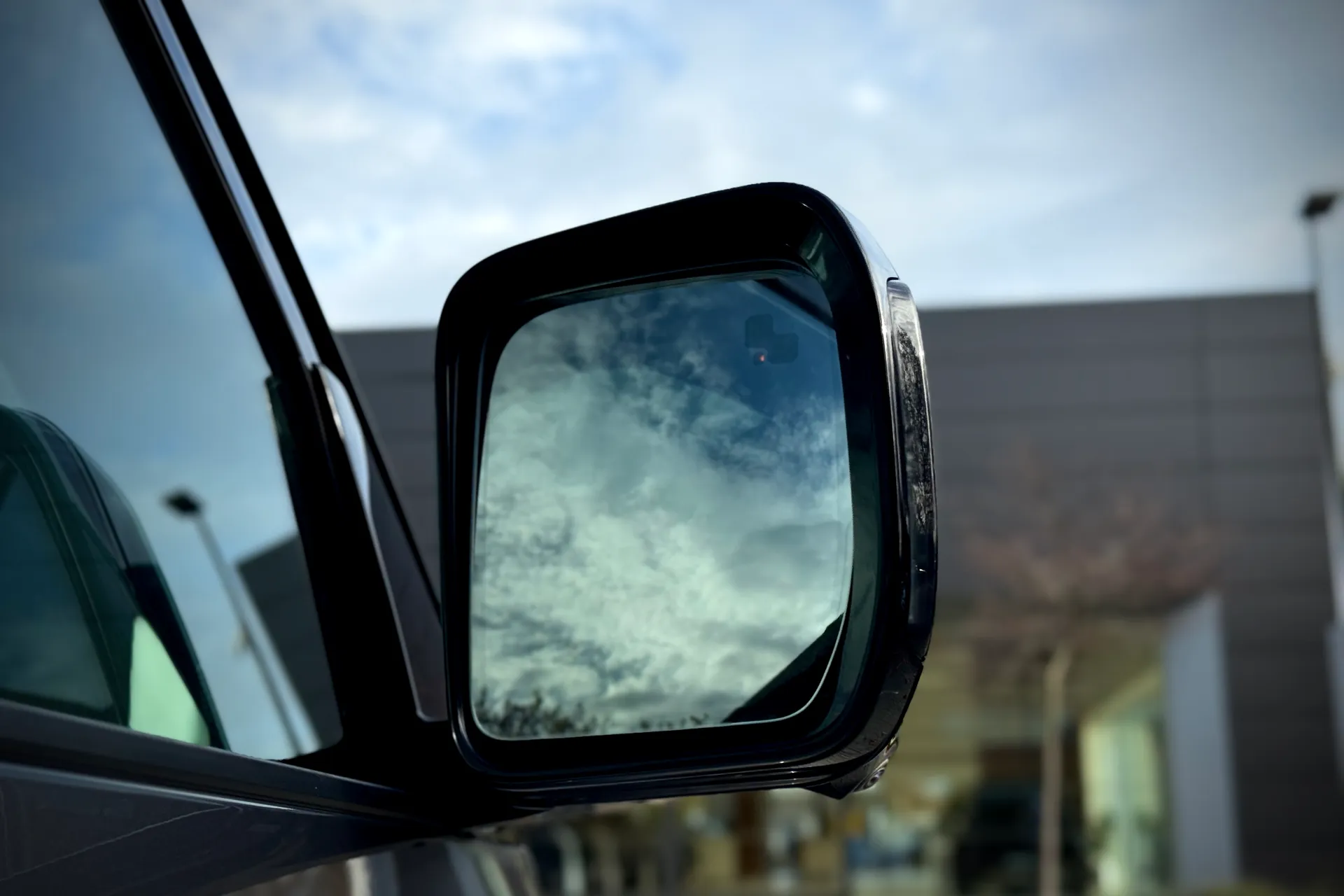 LAND ROVER DEFENDER thumbnail image number 13