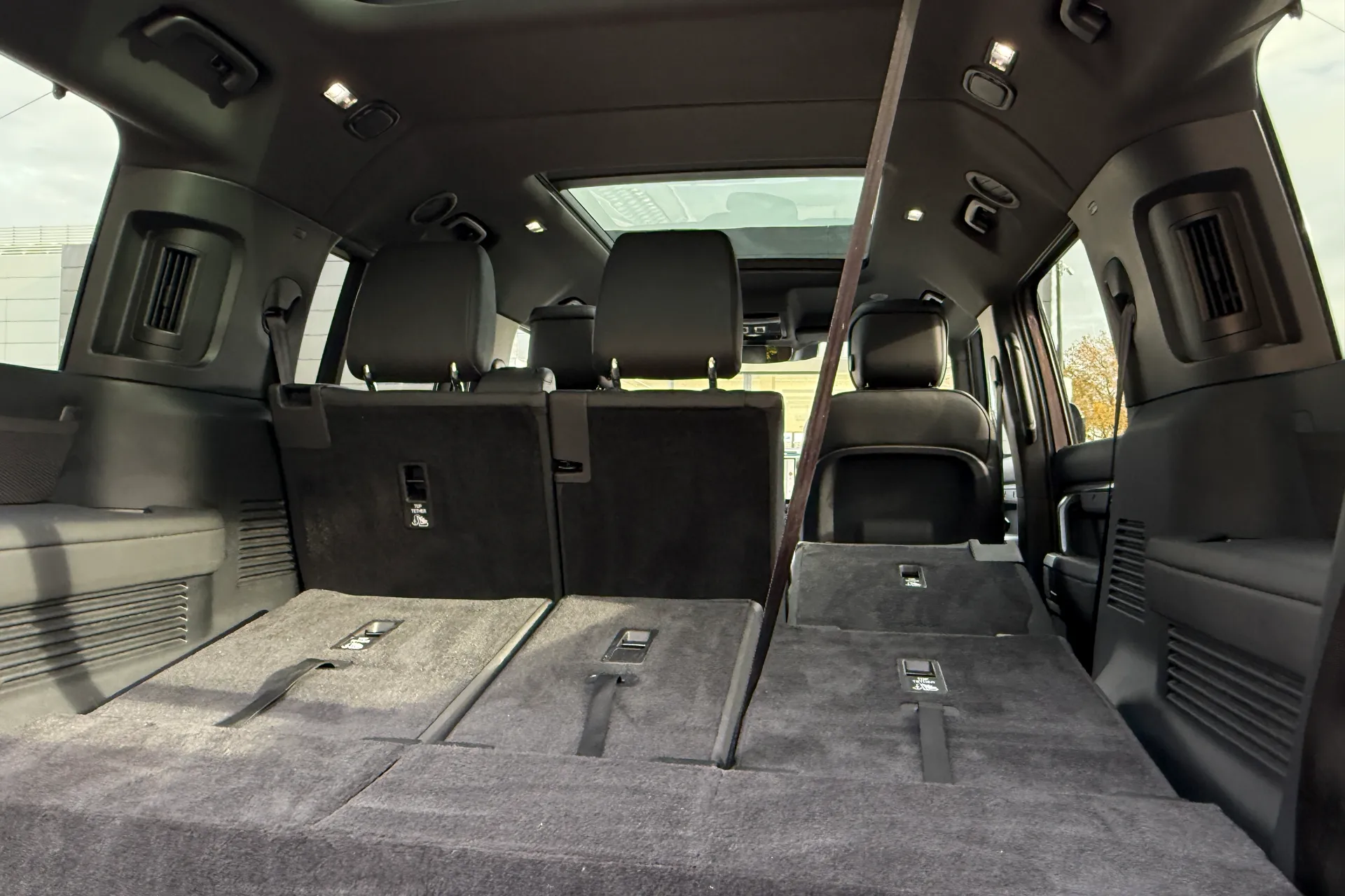 LAND ROVER DEFENDER thumbnail image number 29