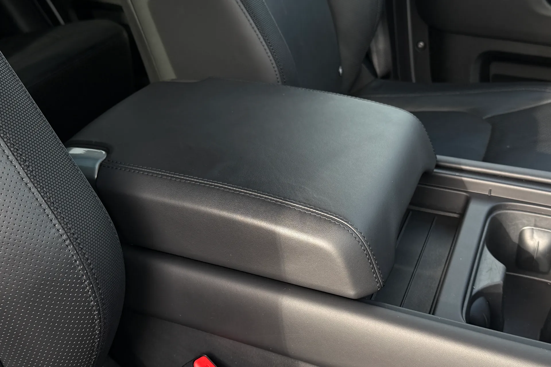 LAND ROVER DEFENDER thumbnail image number 40