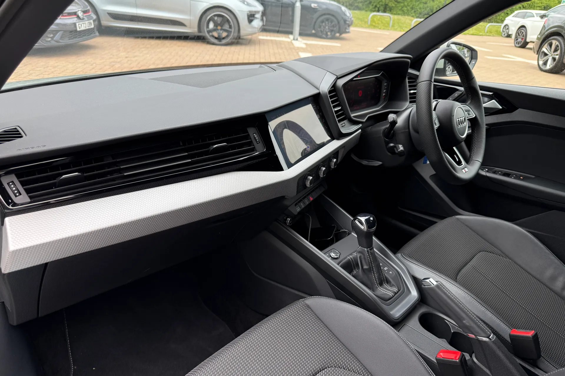Audi A1 thumbnail image number 29