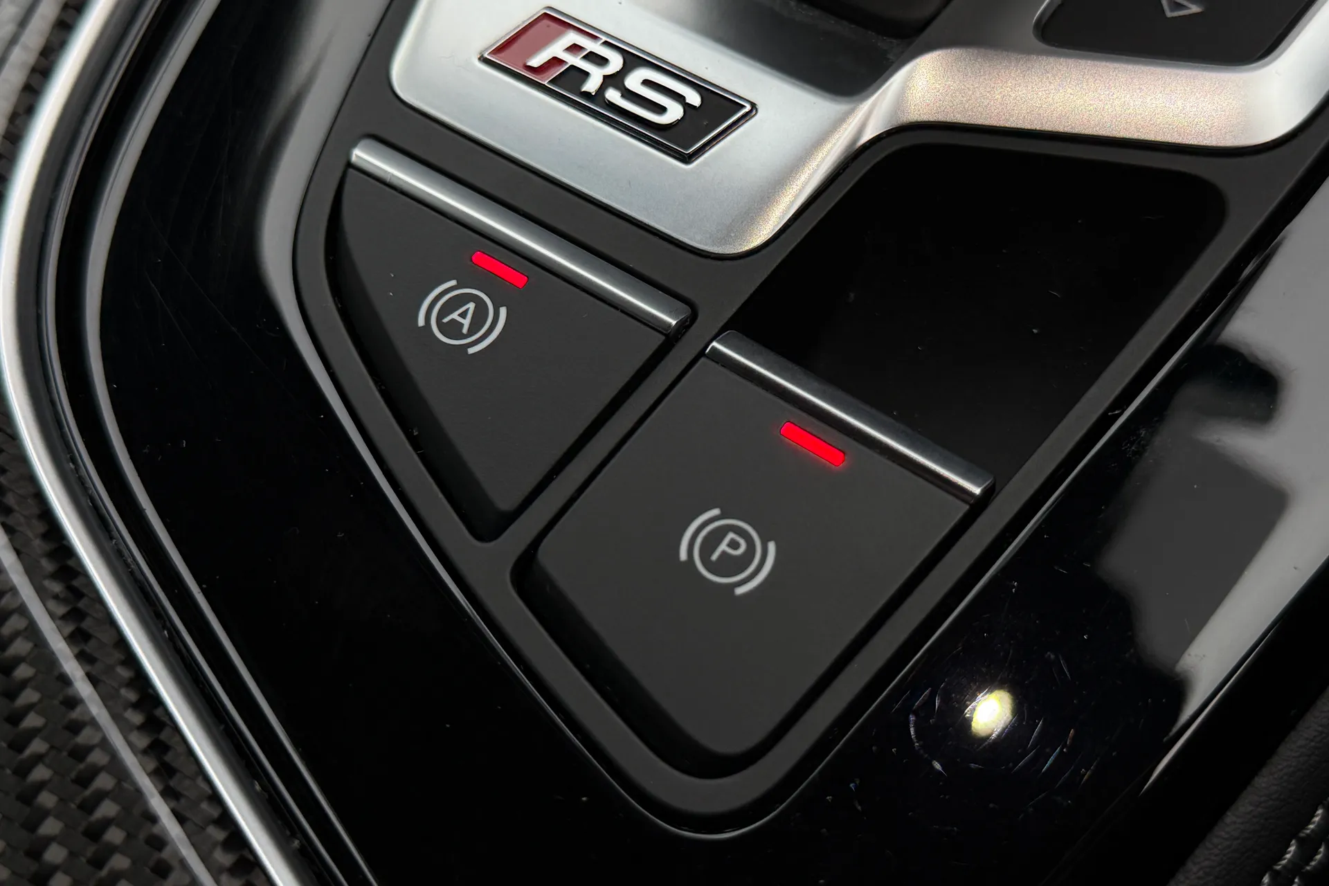 Audi RS4 thumbnail image number 26