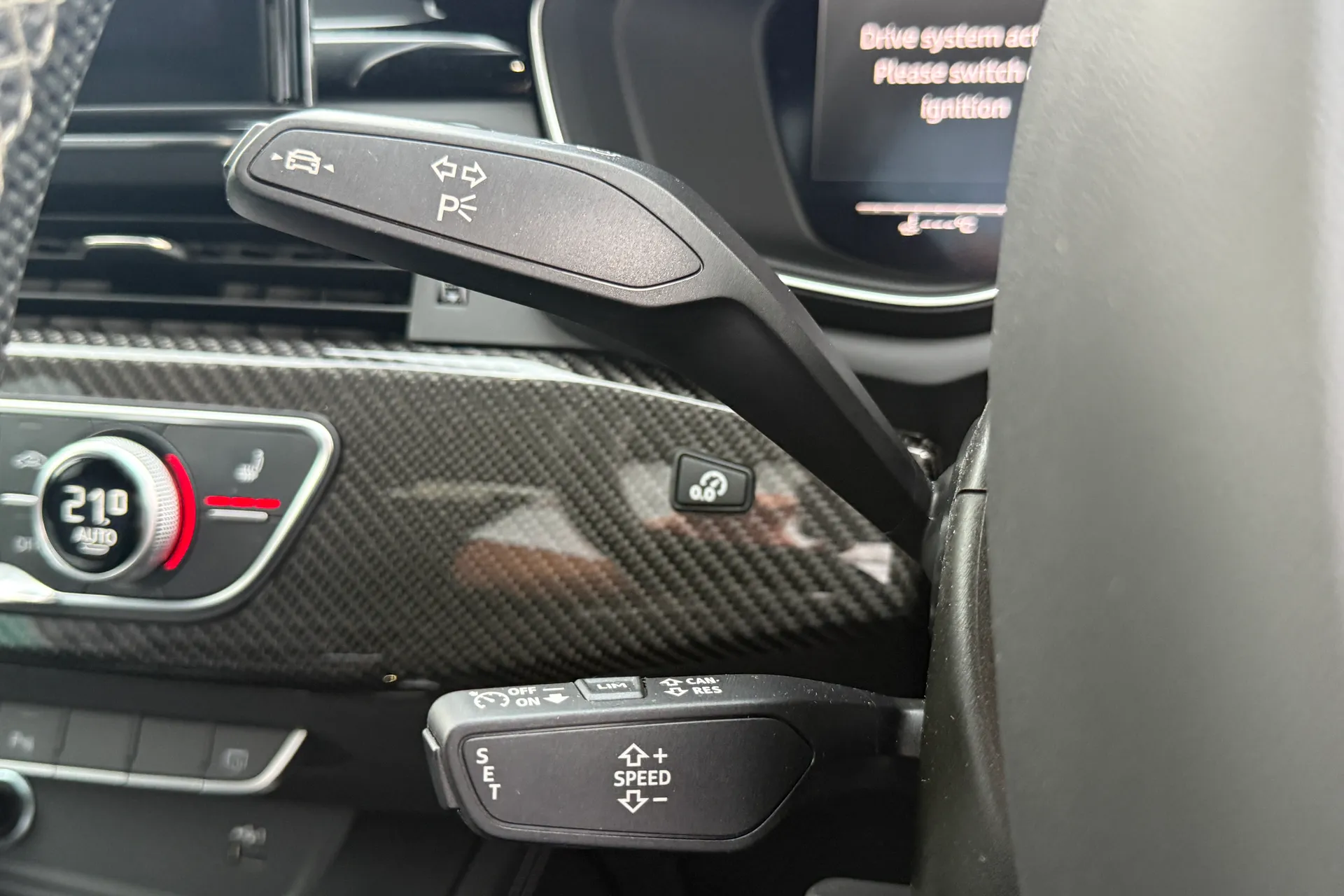 Audi RS4 thumbnail image number 16