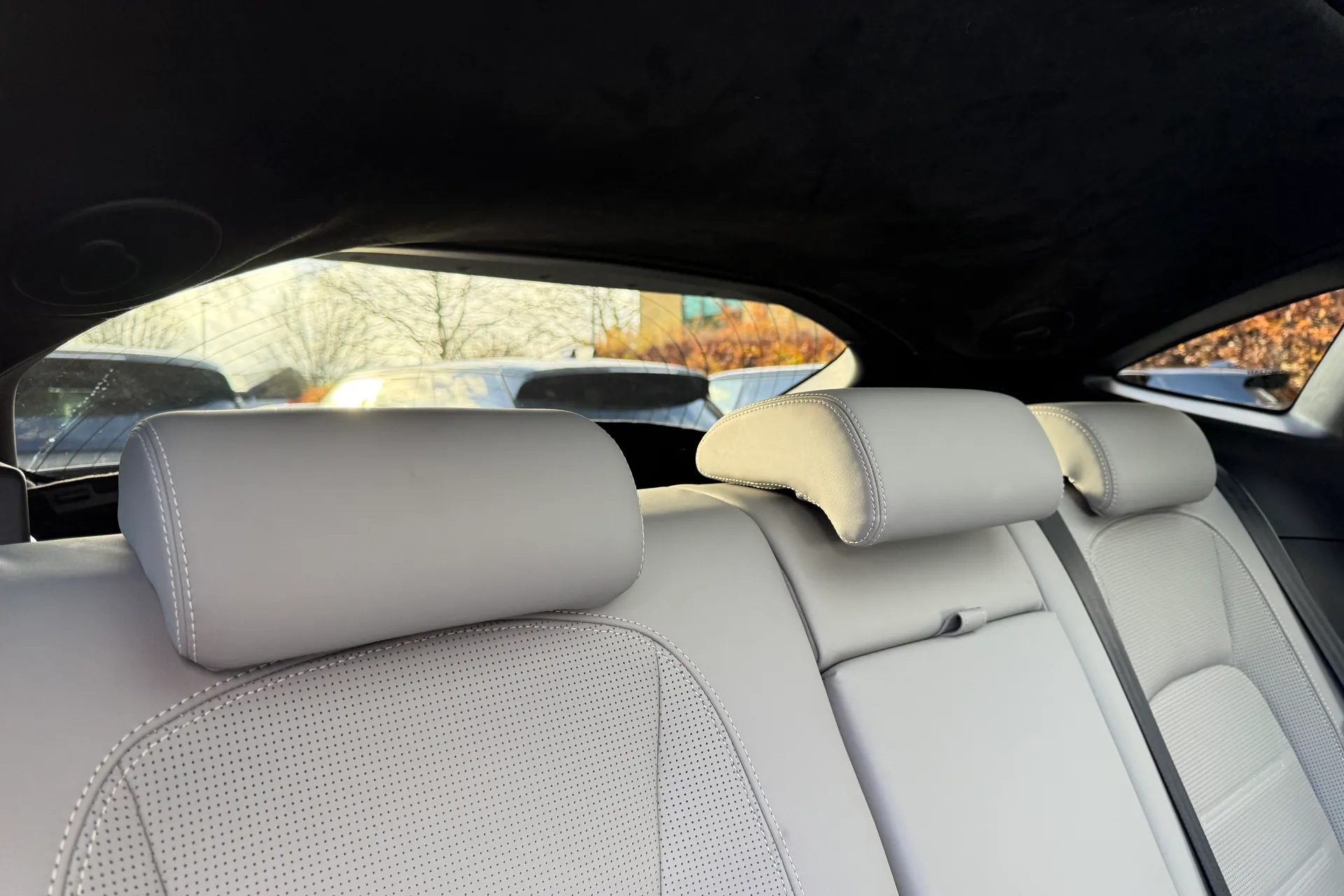 Jaguar E-PACE thumbnail image number 30