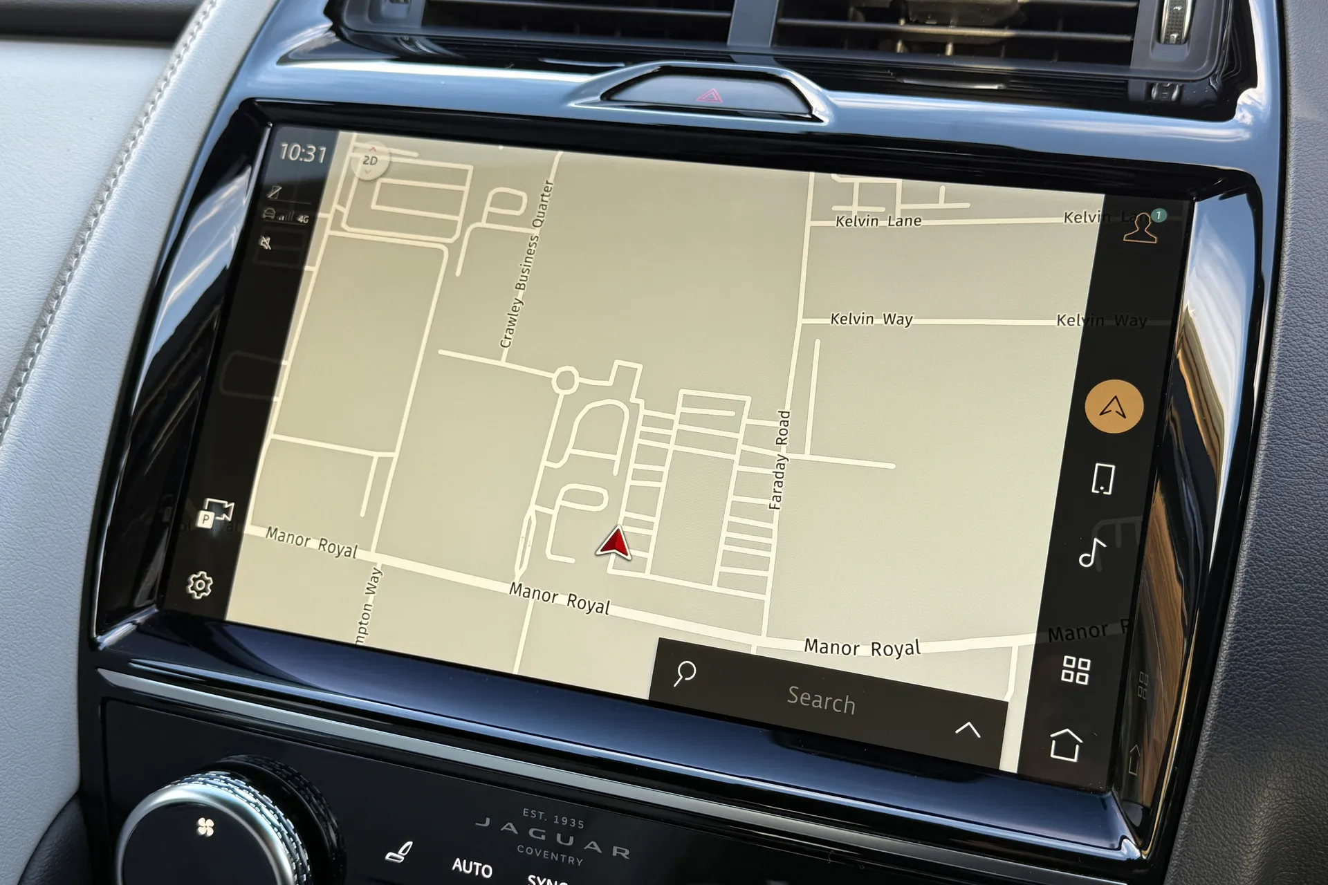 Jaguar E-PACE thumbnail image number 7