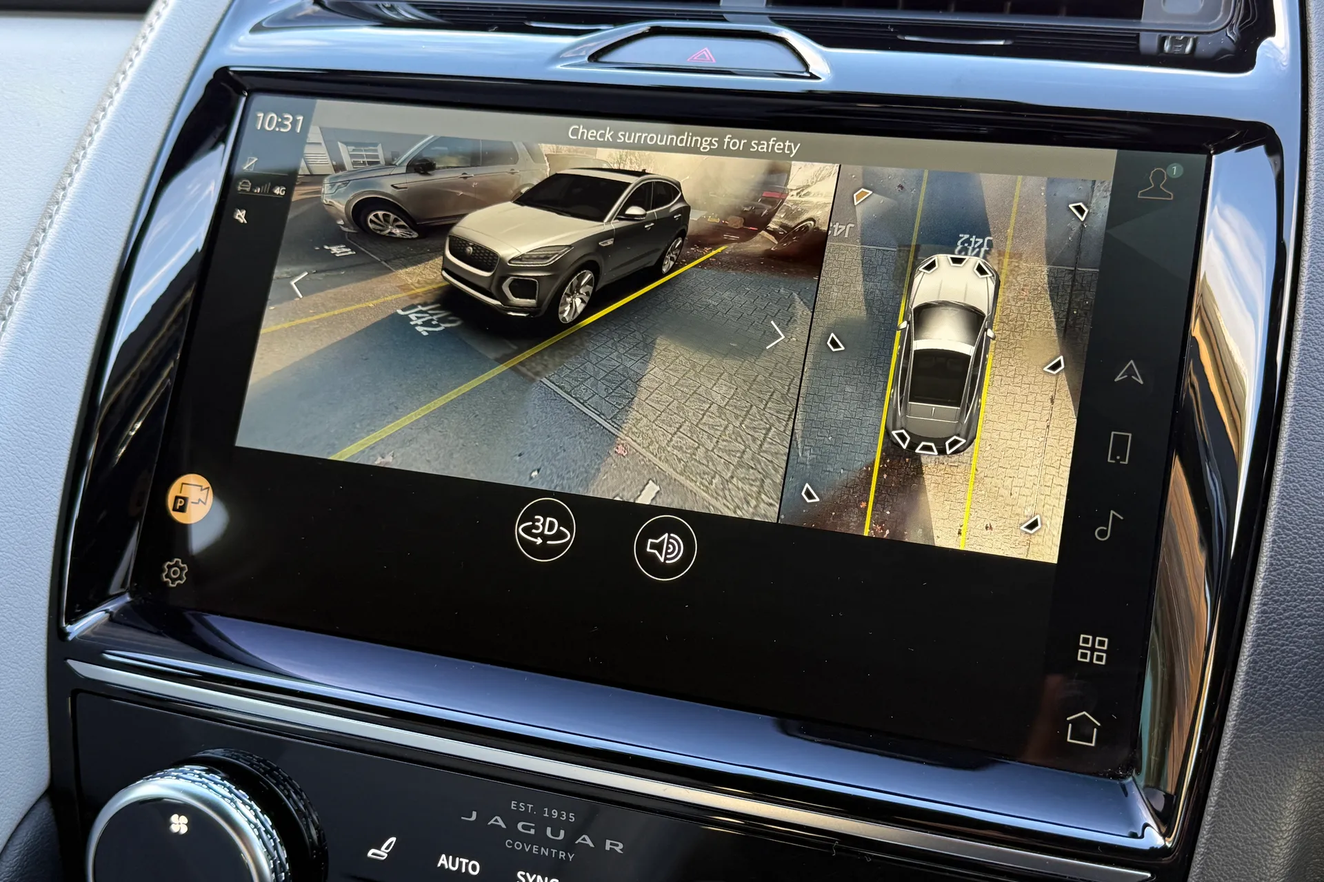 Jaguar E-PACE thumbnail image number 10