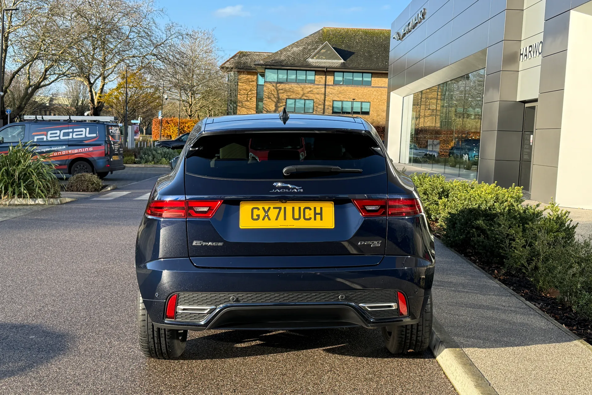 Jaguar E-PACE thumbnail image number 17