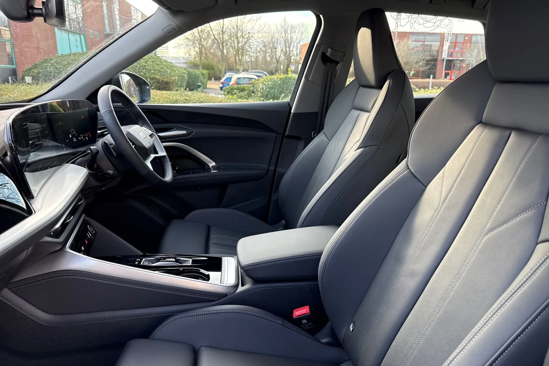 Audi Q5 thumbnail image number 33