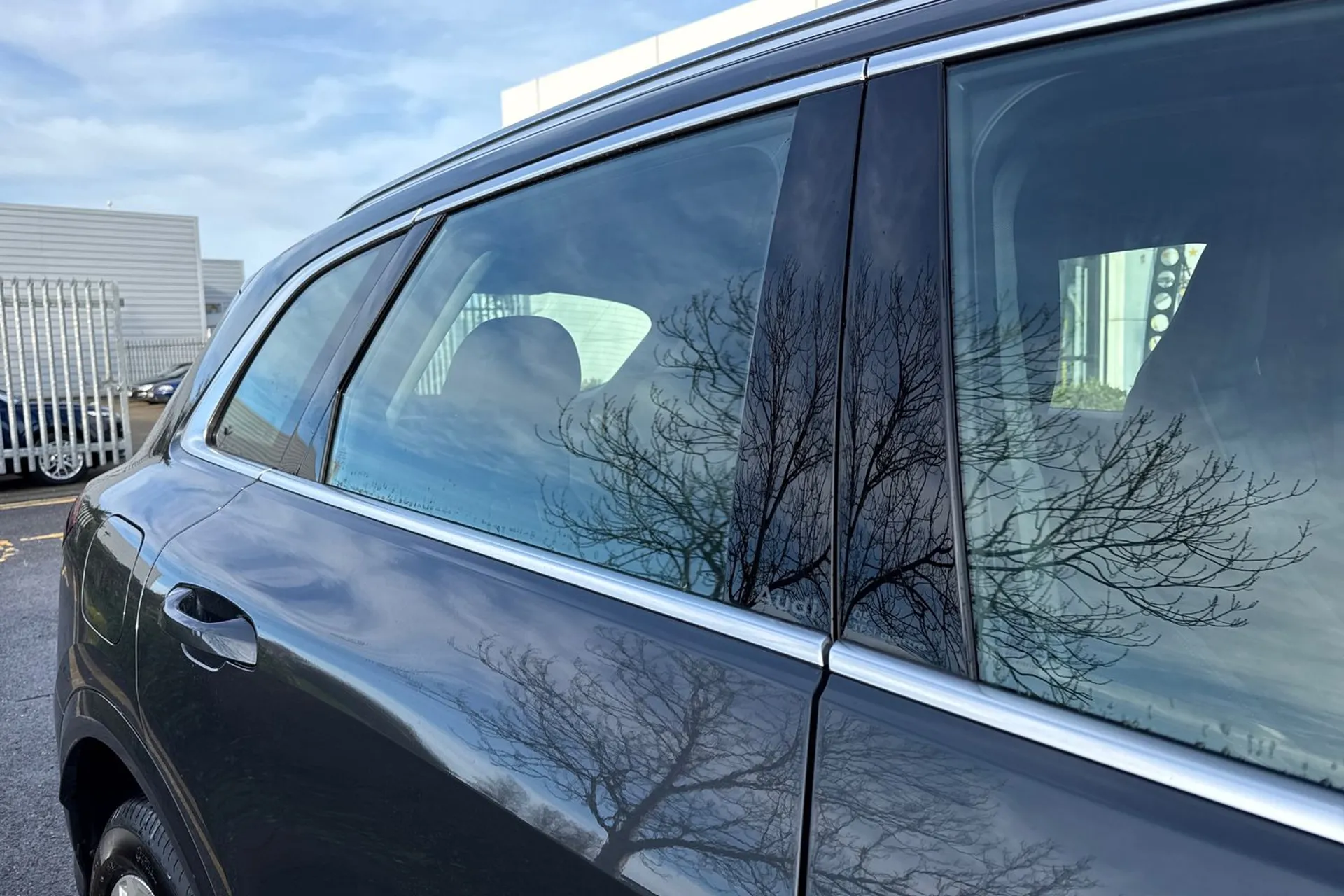 Audi Q5 thumbnail image number 14