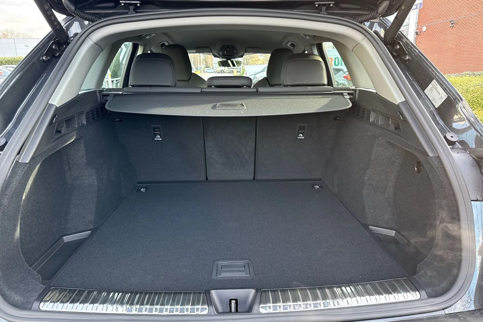 Audi Q5 thumbnail image number 19