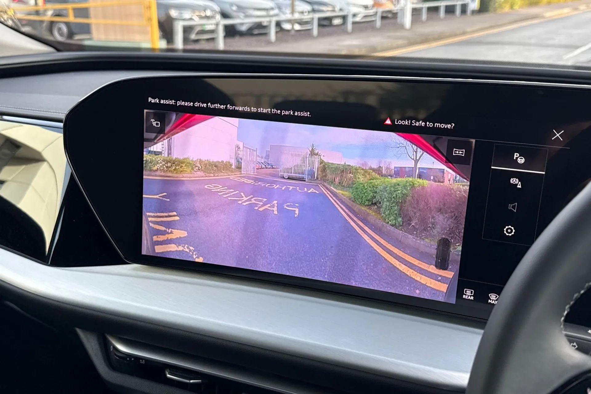 Audi Q5 thumbnail image number 4