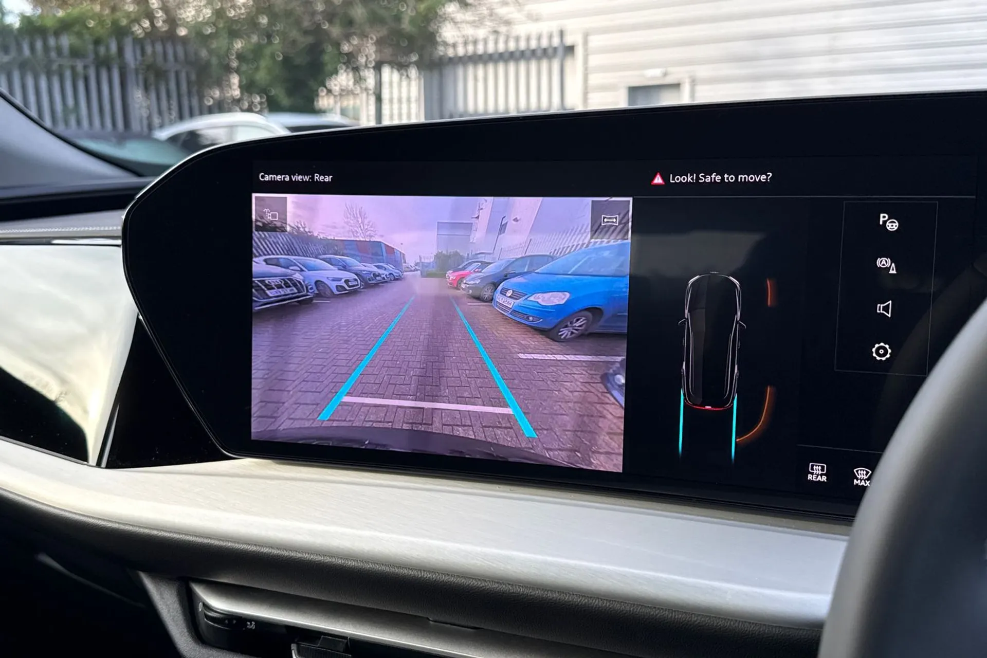 Audi Q5 thumbnail image number 4