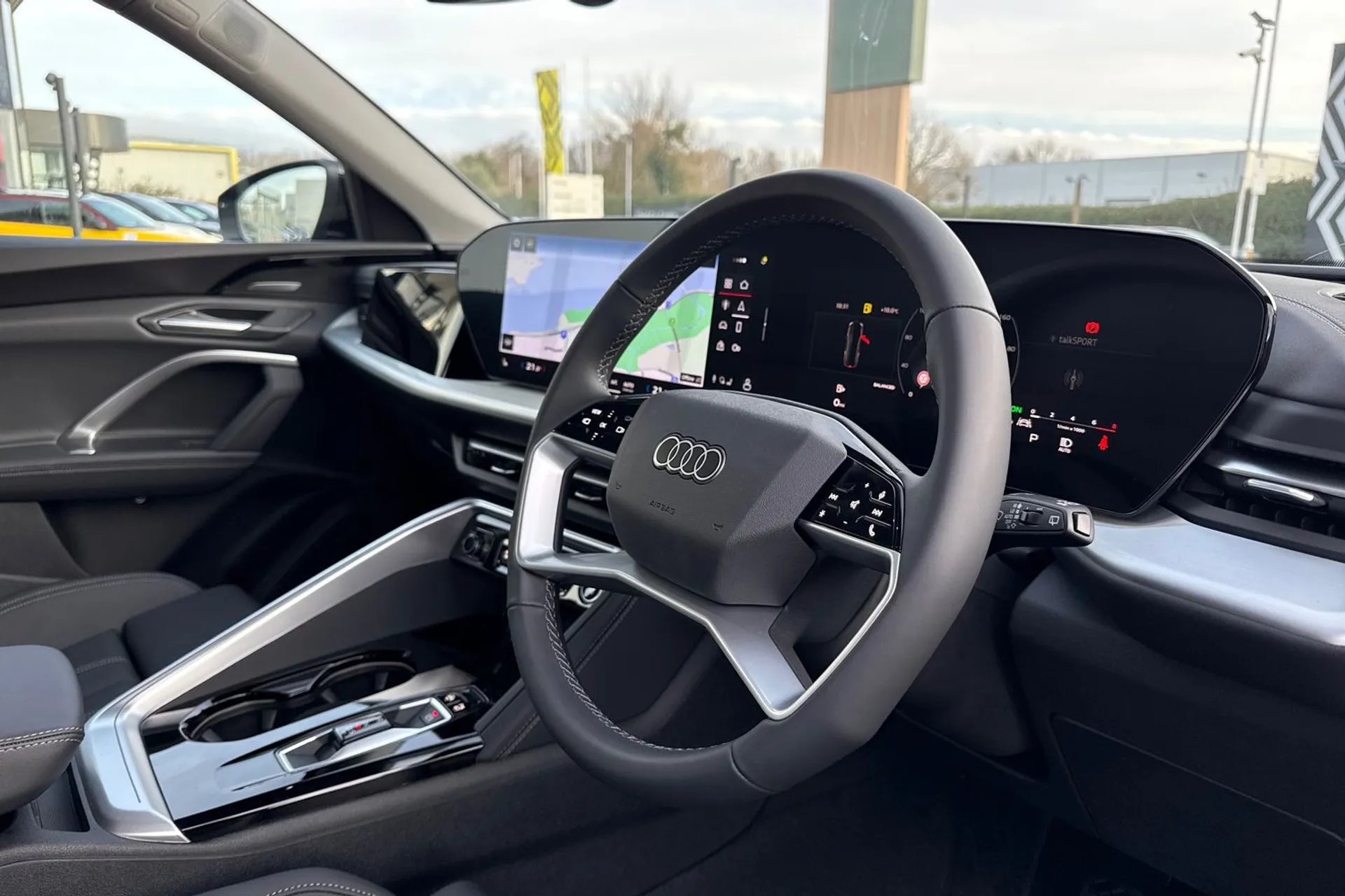 Audi Q5 thumbnail image number 28