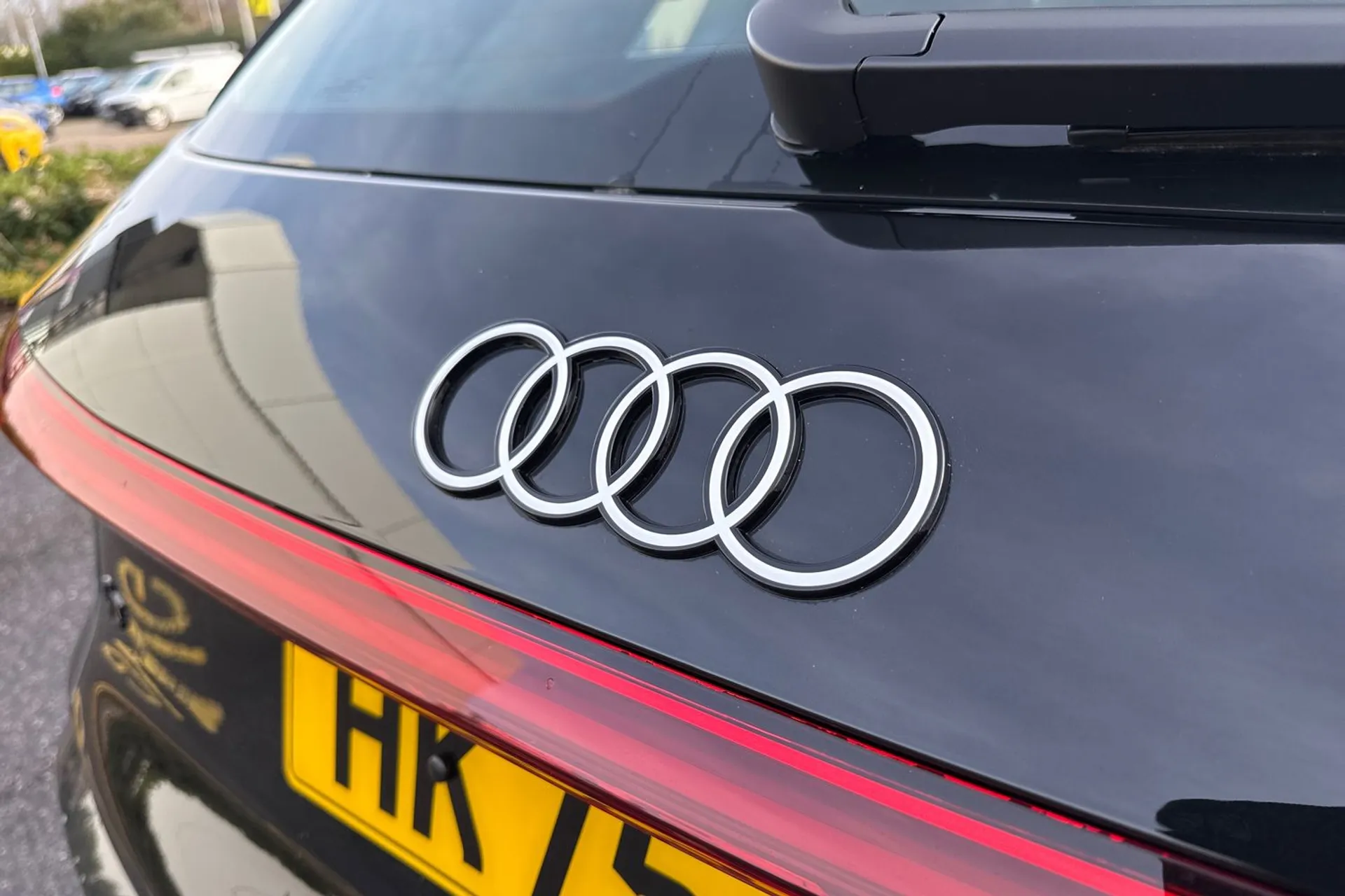 Audi Q5 thumbnail image number 17