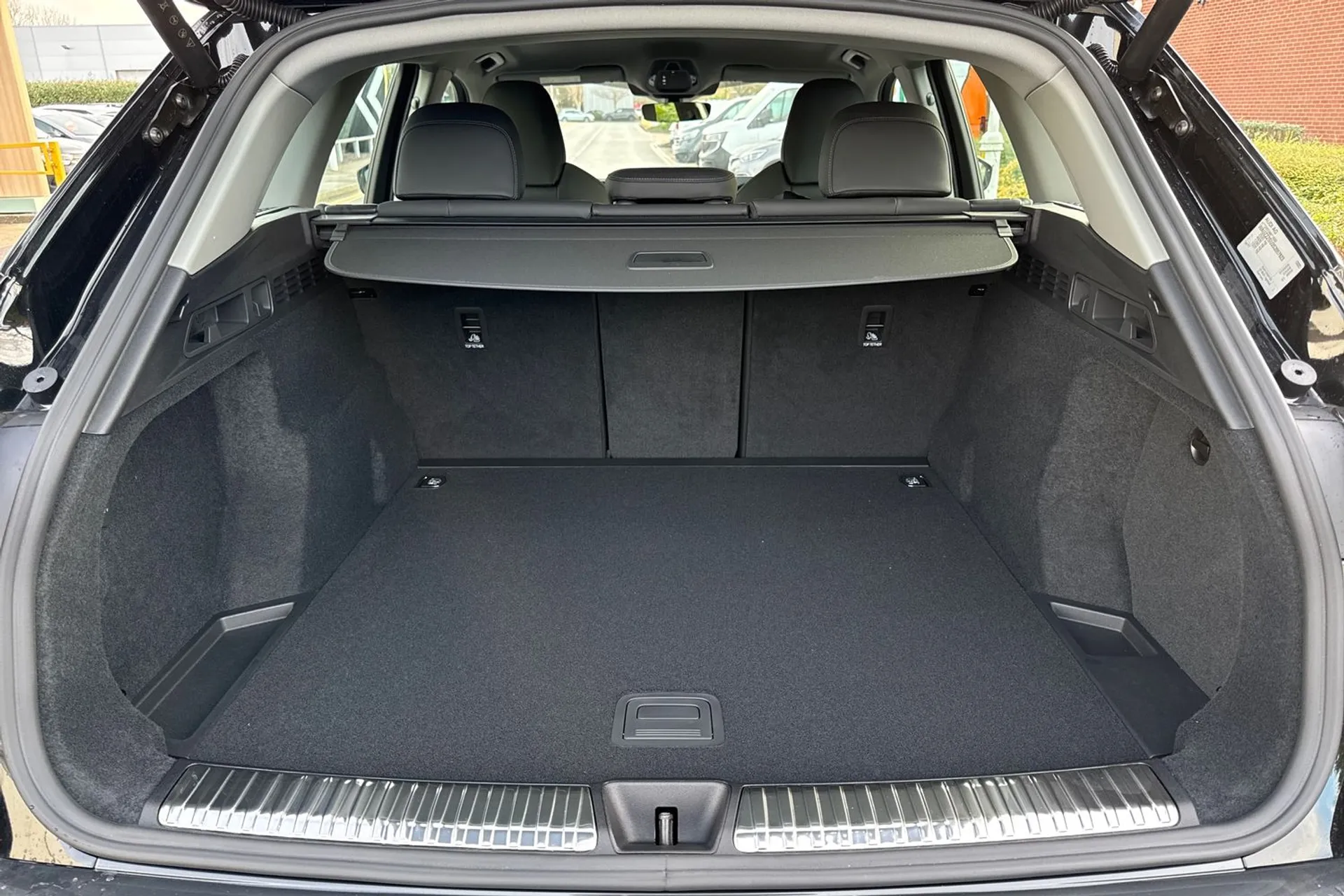 Audi Q5 thumbnail image number 19