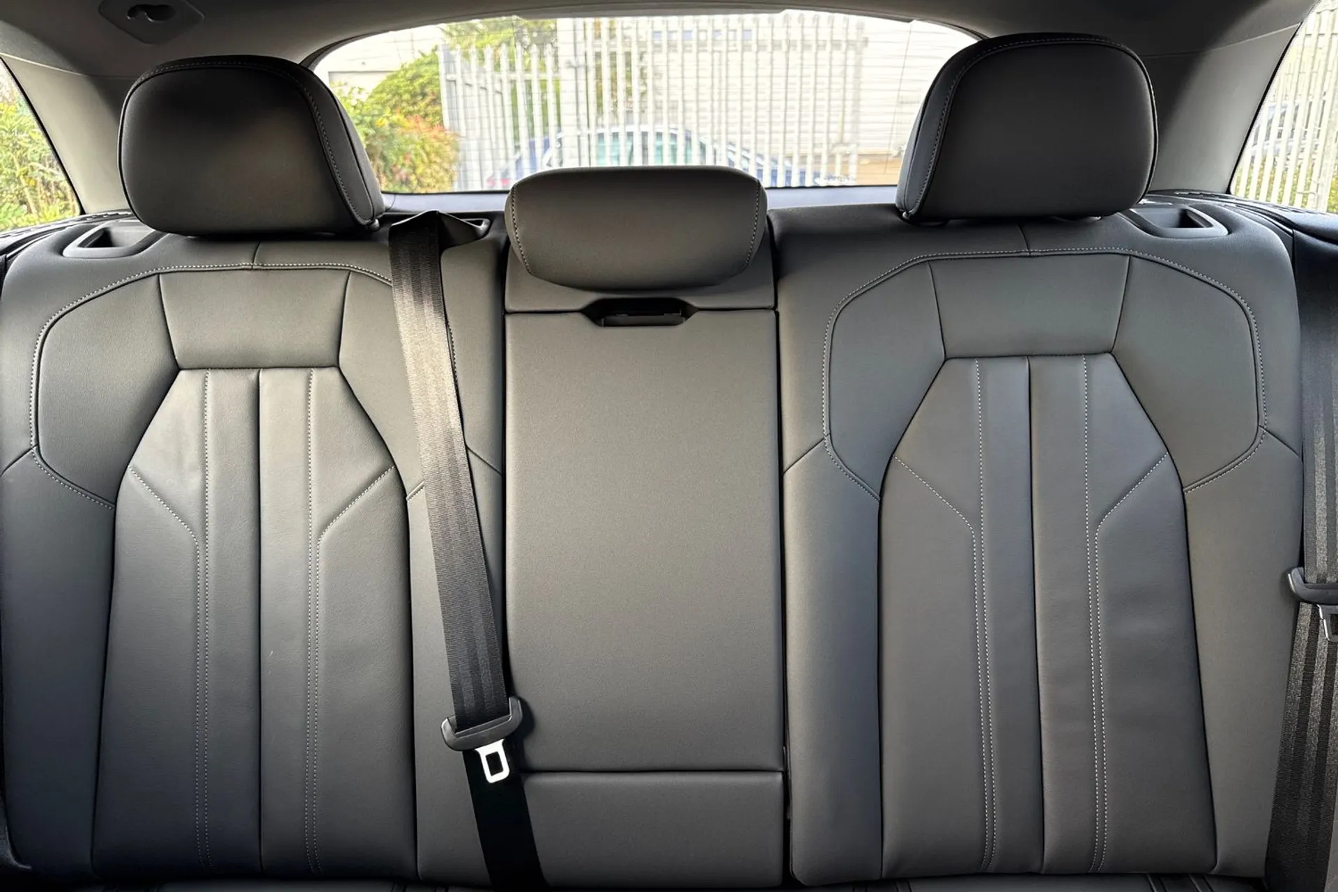 Audi Q5 thumbnail image number 37