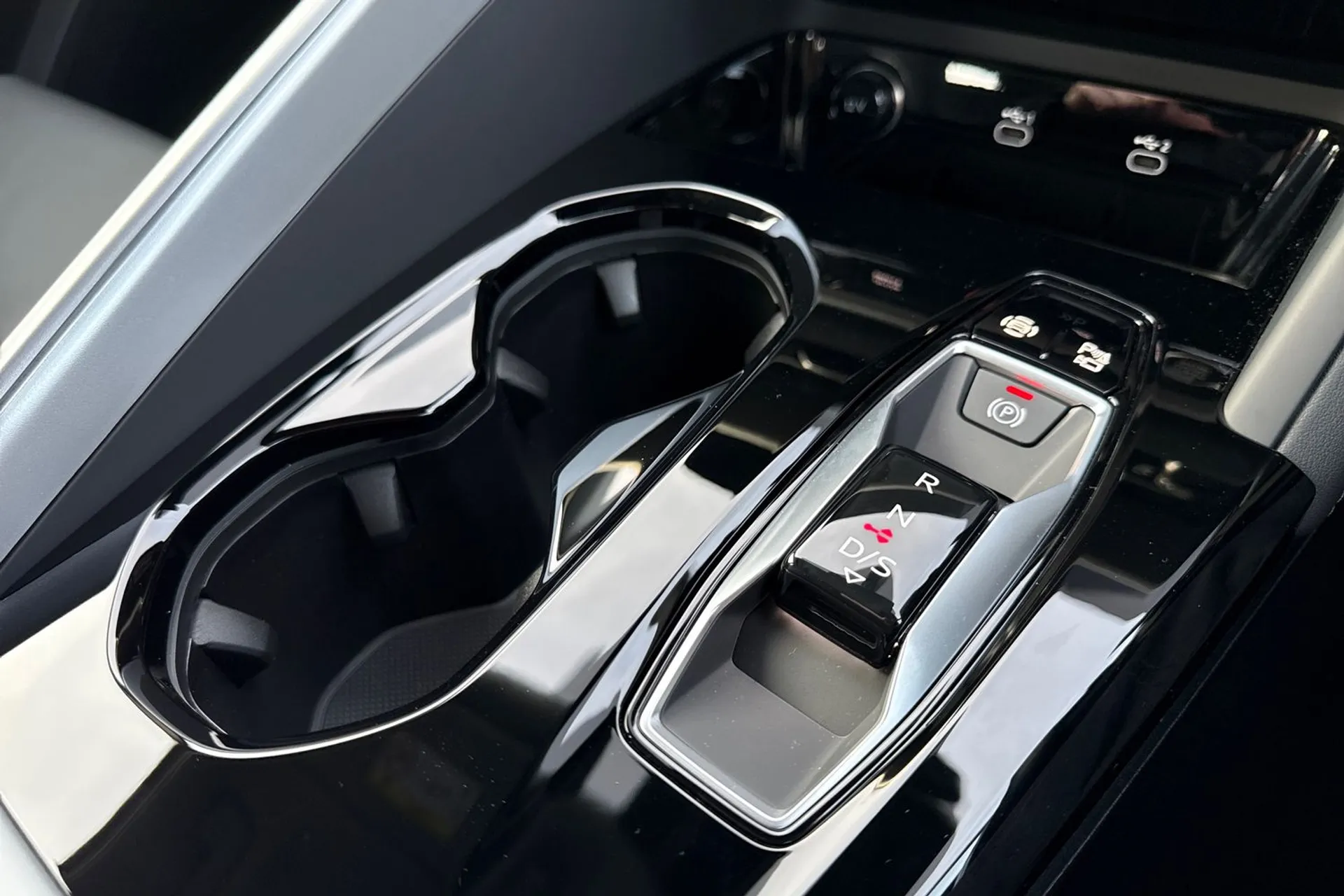 Audi Q5 thumbnail image number 44