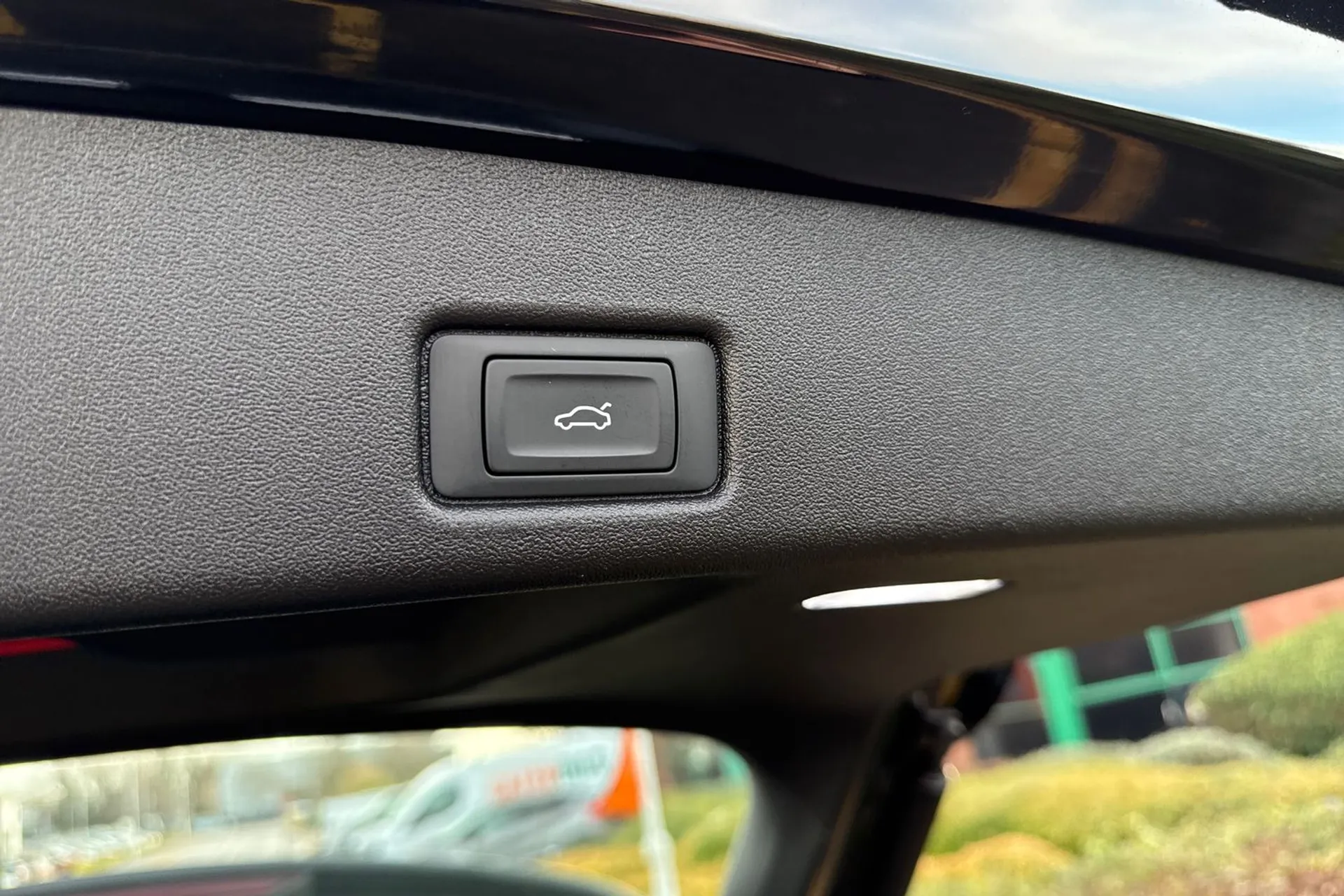 Audi Q5 thumbnail image number 20