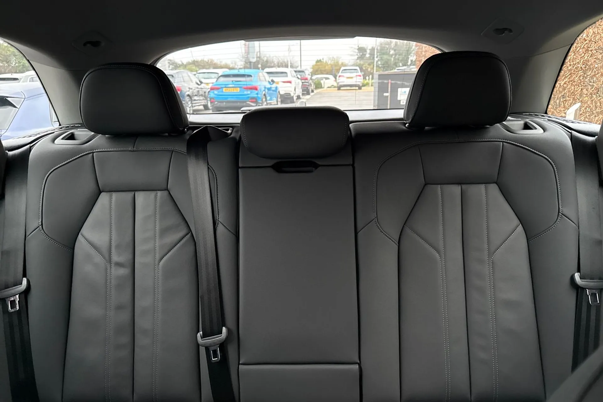 Audi Q5 thumbnail image number 40