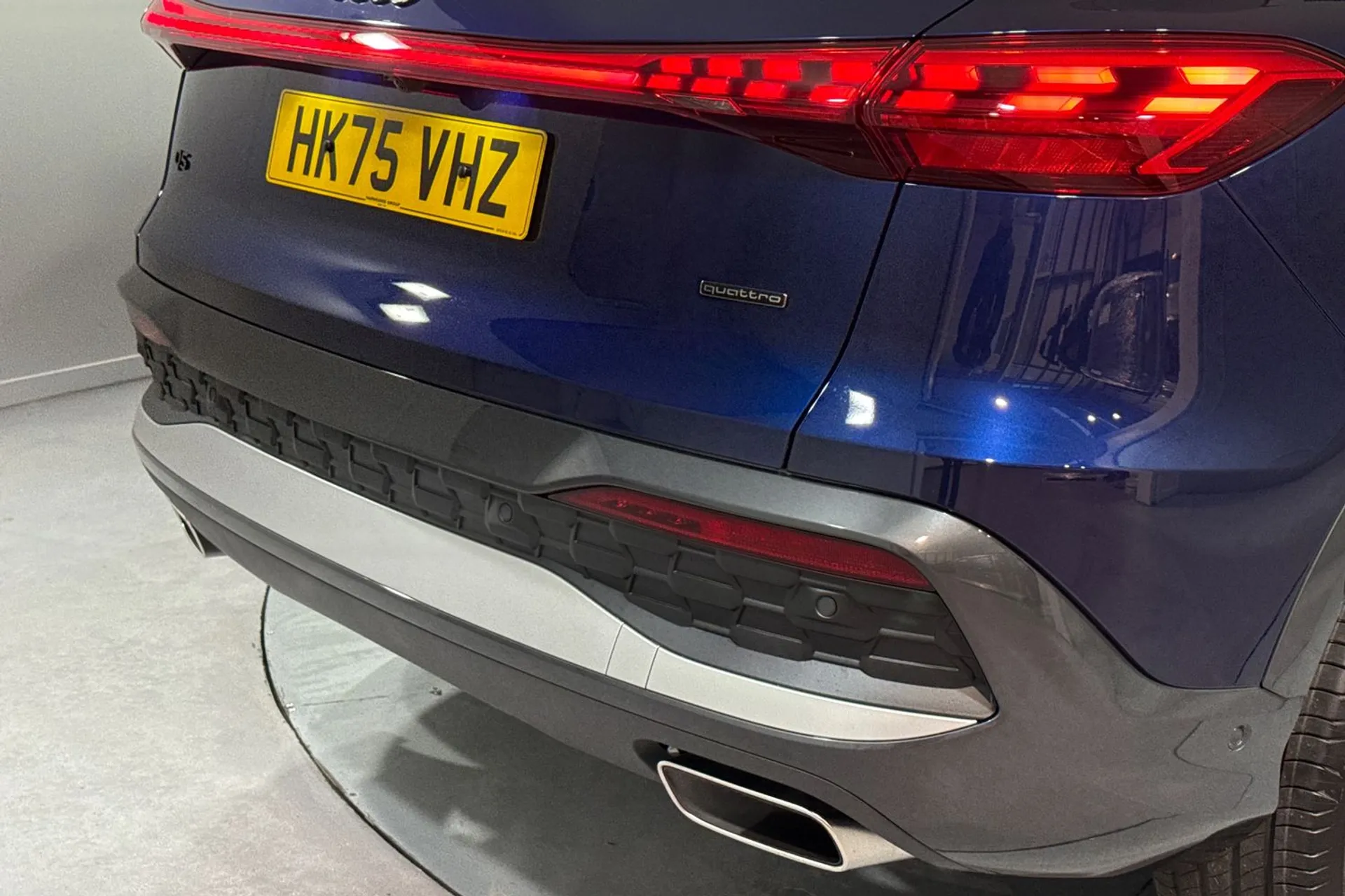 Audi Q5 thumbnail image number 17