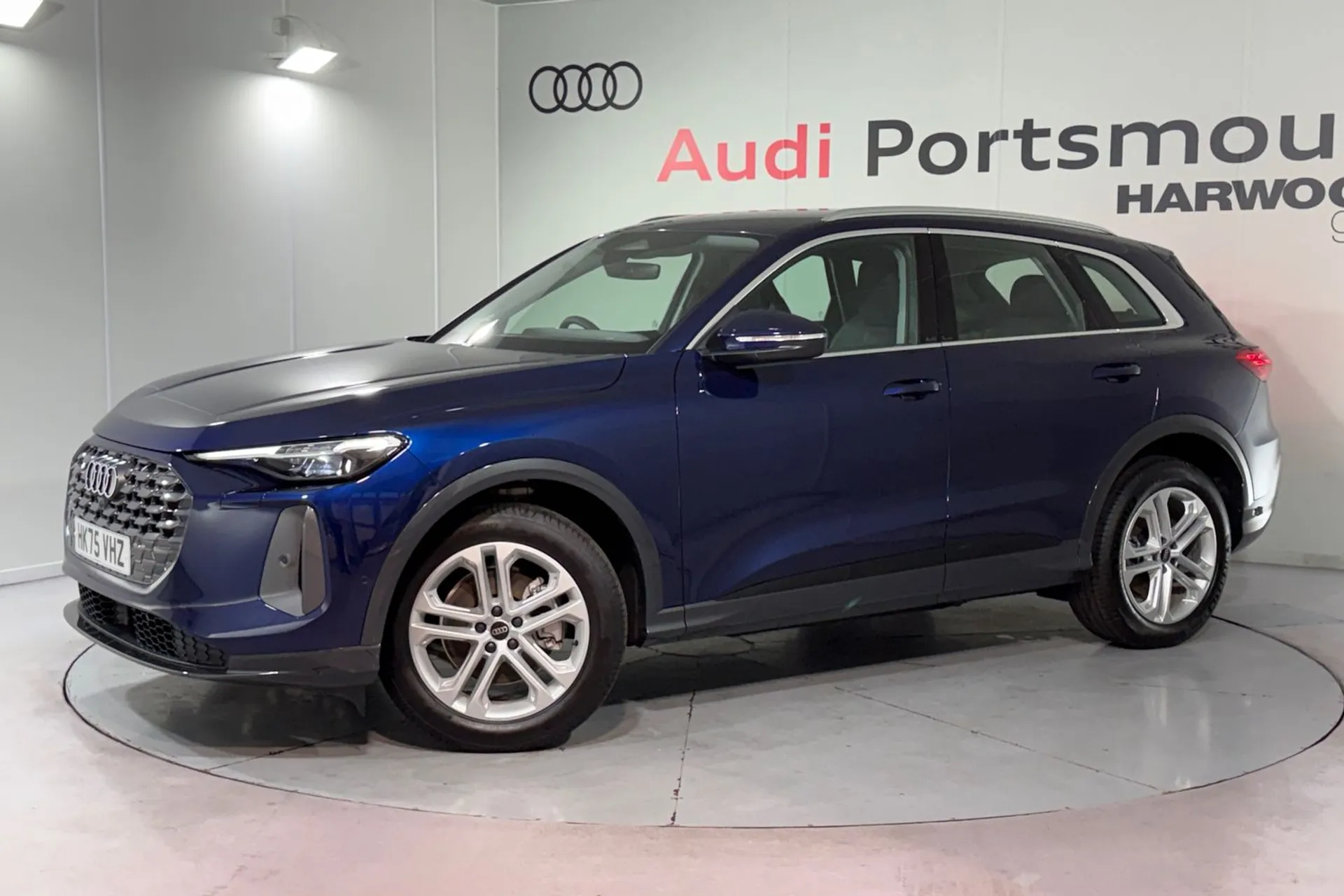 Audi Q5 thumbnail image number 7