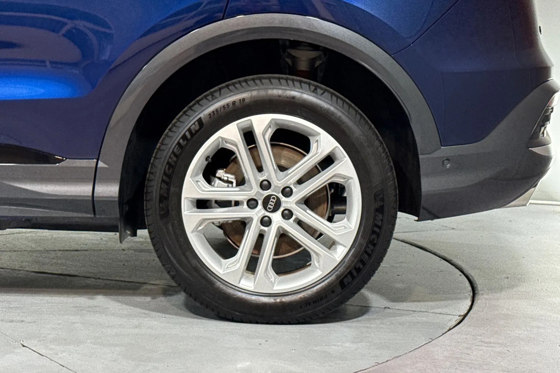 Audi Q5 thumbnail image number 13