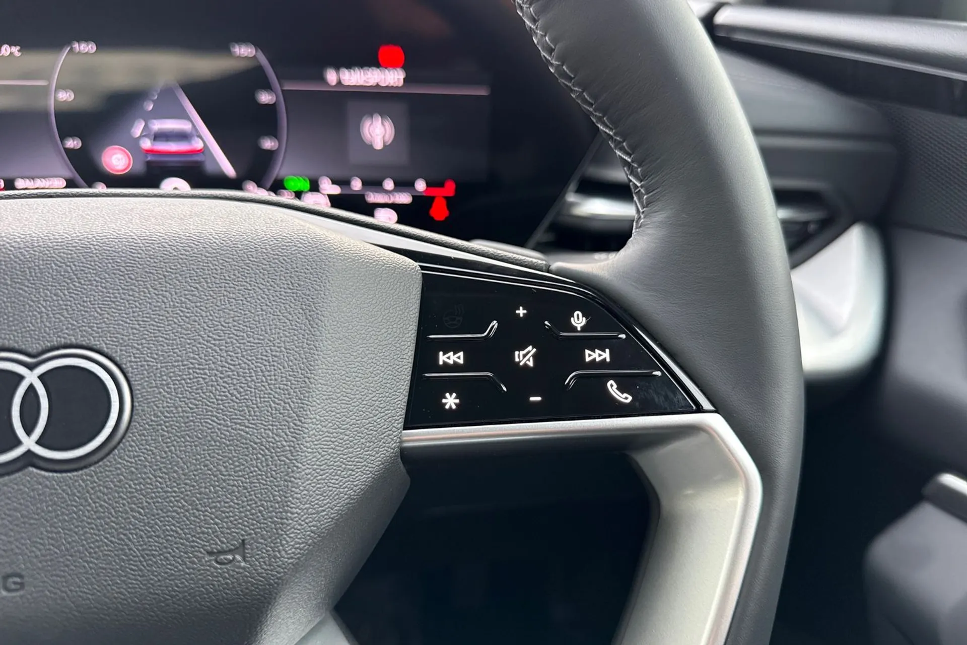 Audi Q5 thumbnail image number 43