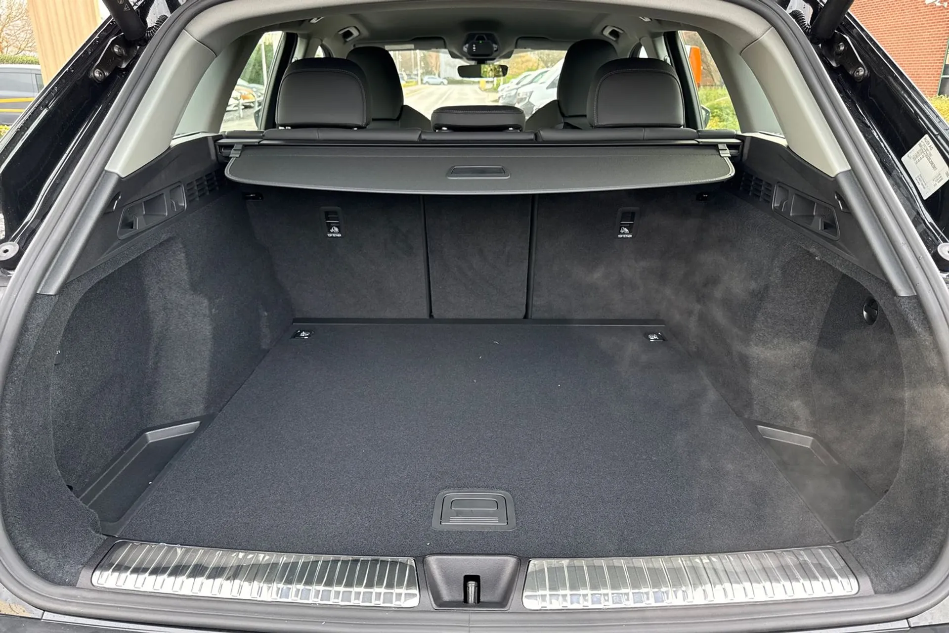 Audi Q5 thumbnail image number 19