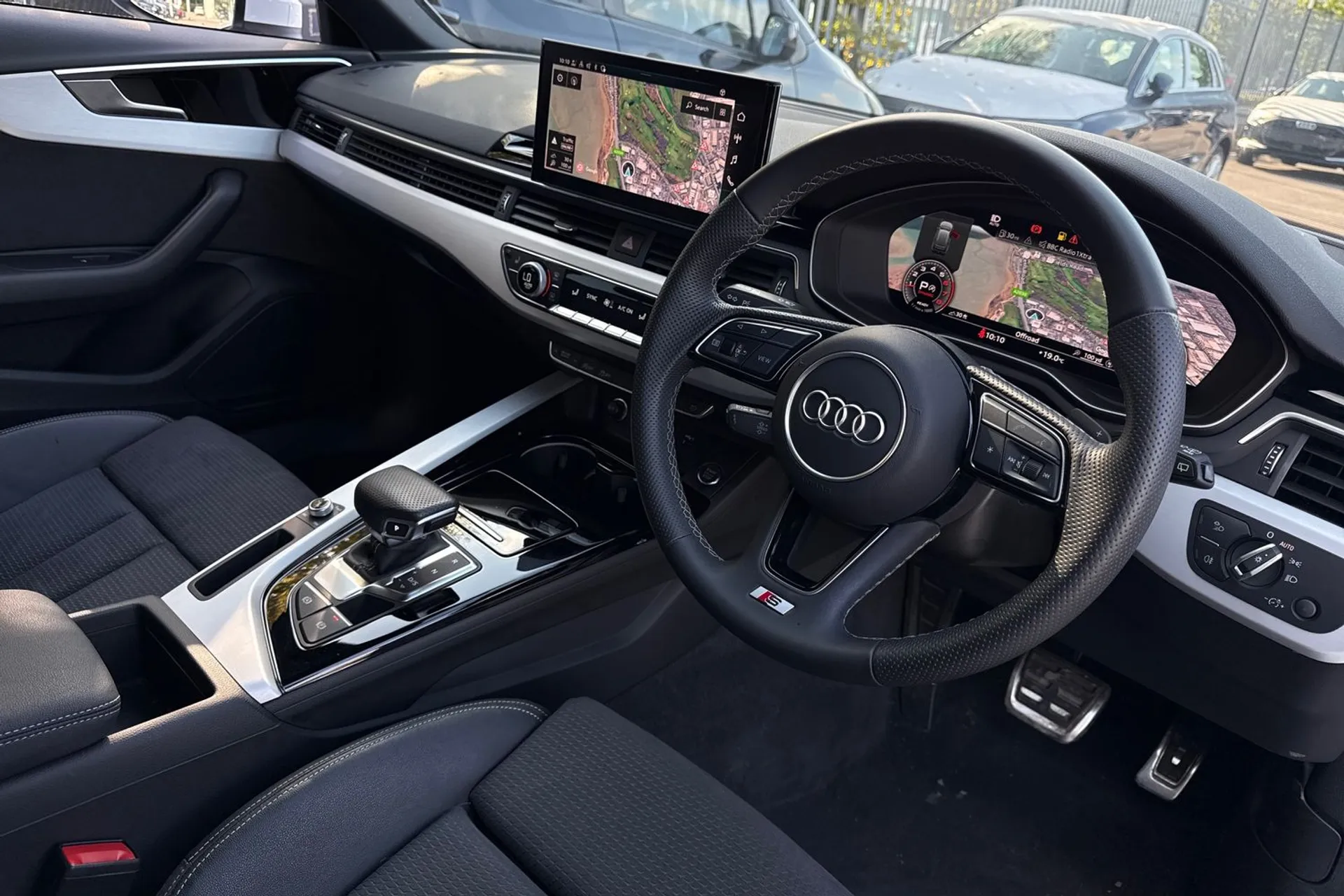 Audi A4 thumbnail image number 26