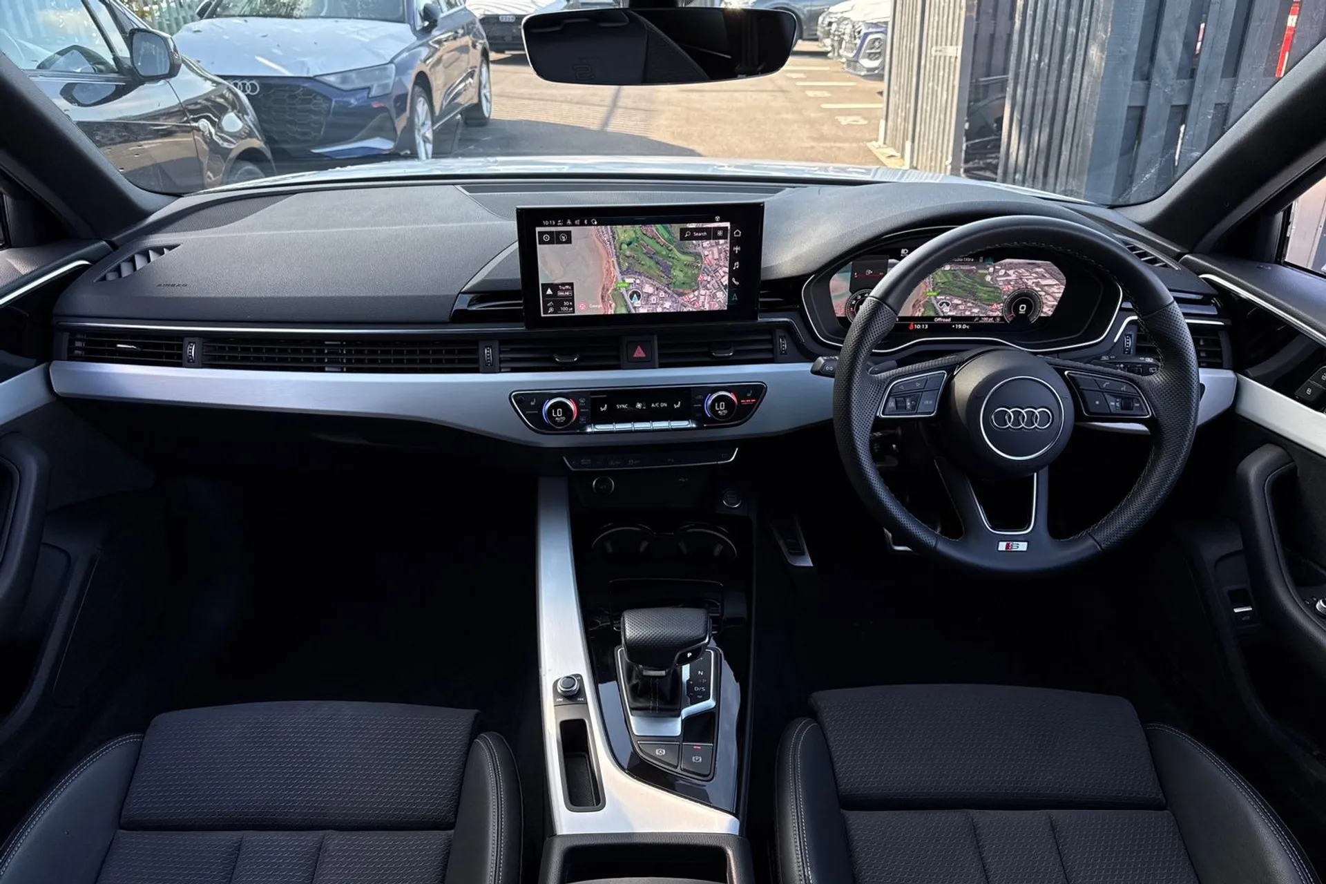 Audi A4 thumbnail image number 3