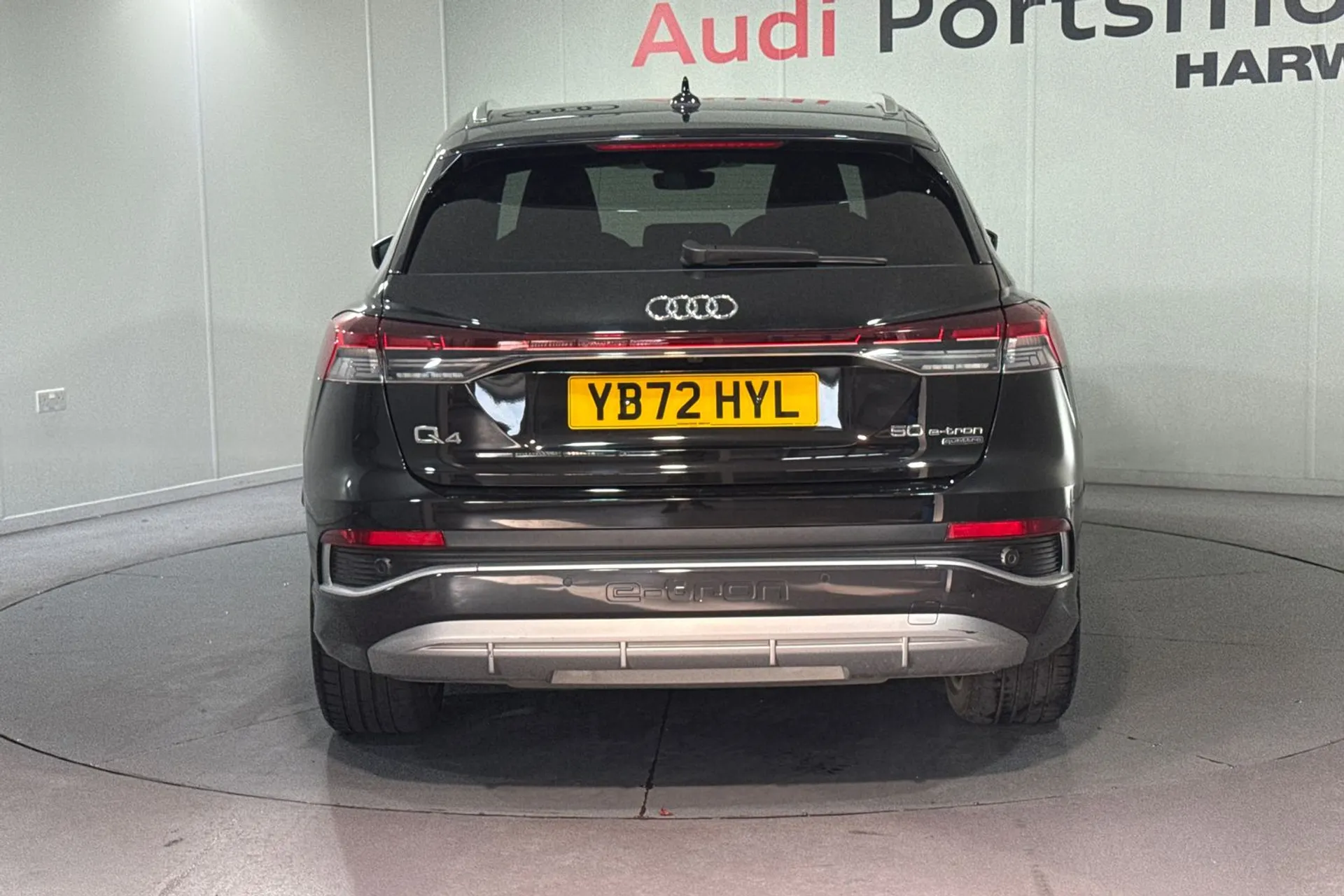 Audi Q4 thumbnail image number 7