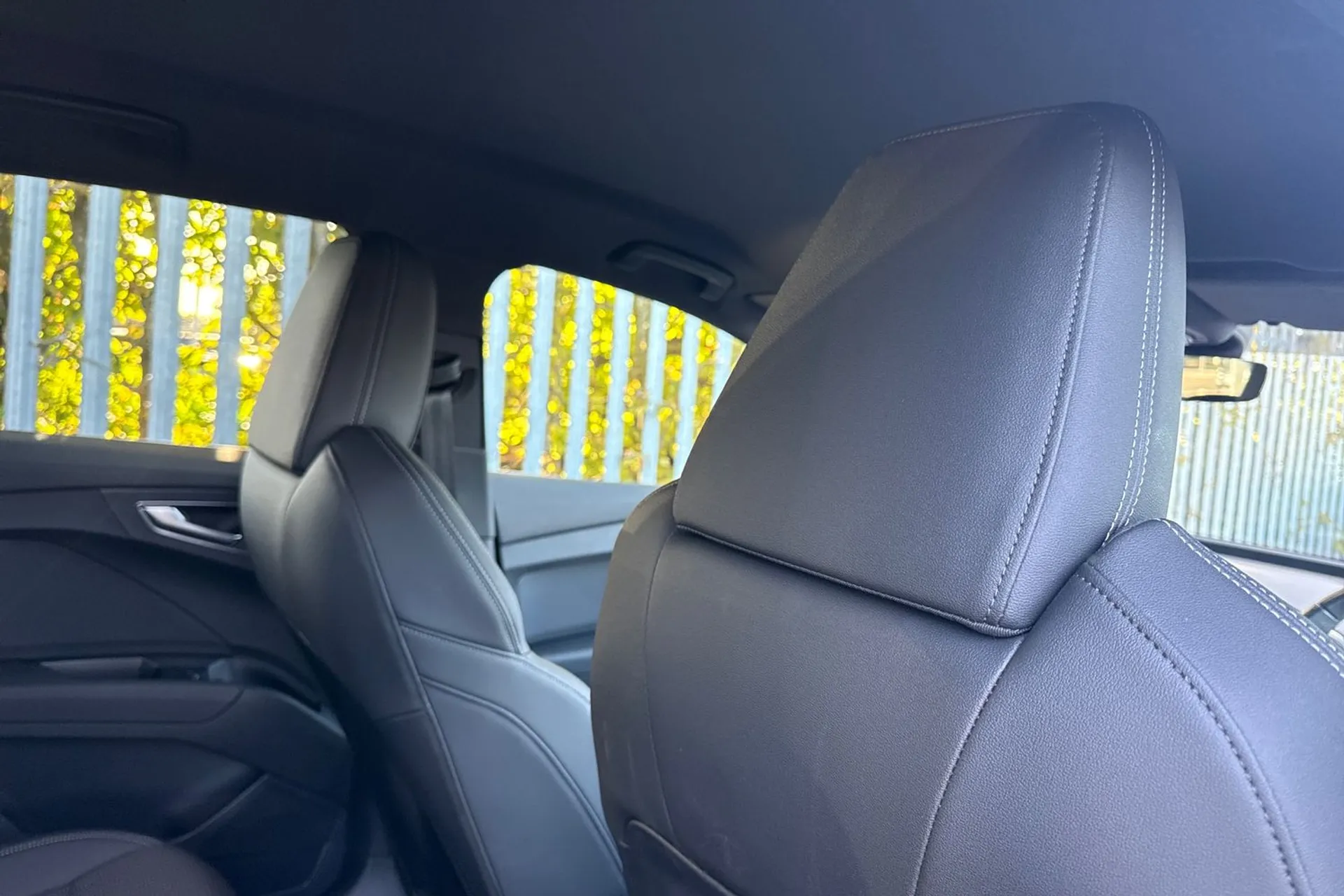 Audi Q4 thumbnail image number 24