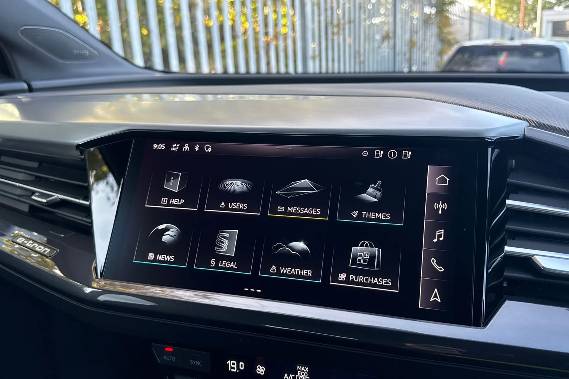 Audi Q4 thumbnail image number 34