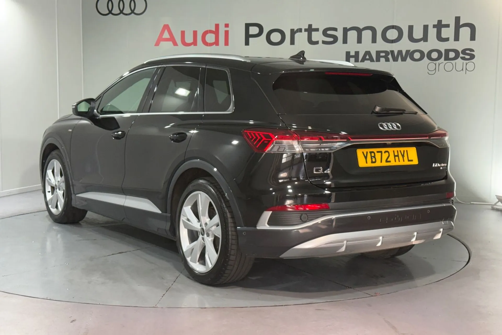 Audi Q4 thumbnail image number 8