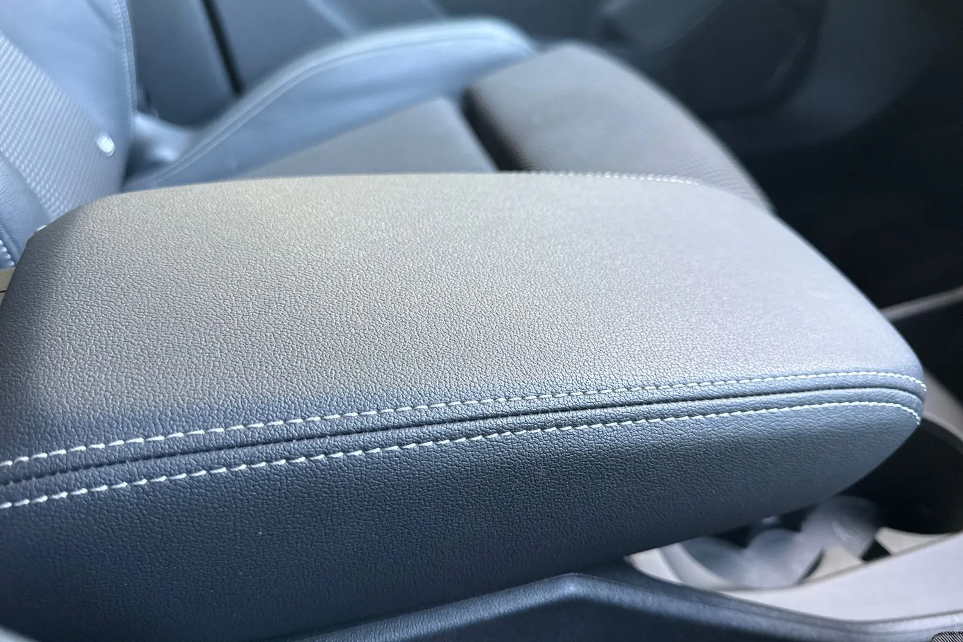 Audi Q4 thumbnail image number 48