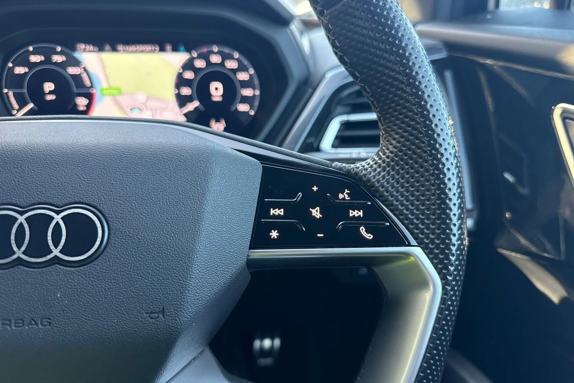 Audi Q4 thumbnail image number 46