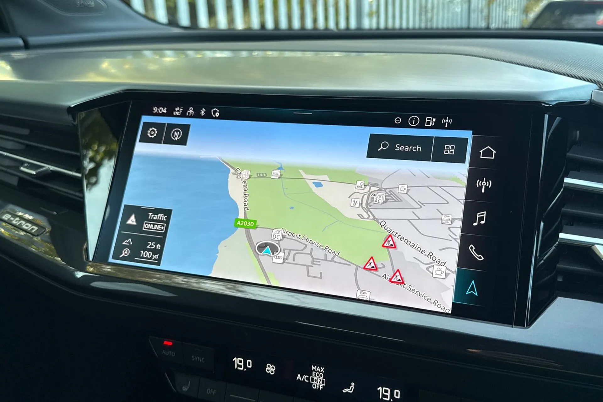 Audi Q4 thumbnail image number 4