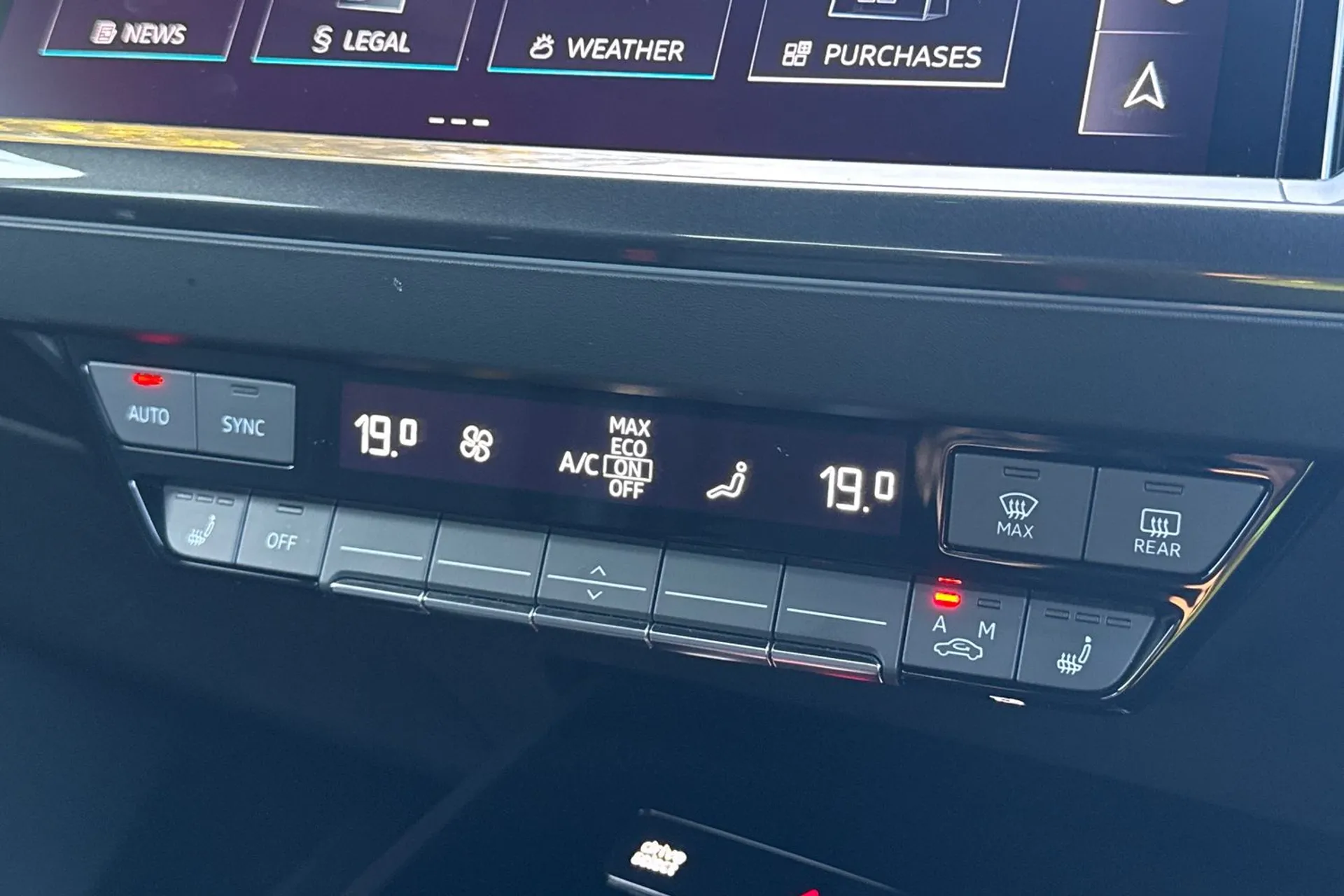 Audi Q4 thumbnail image number 25