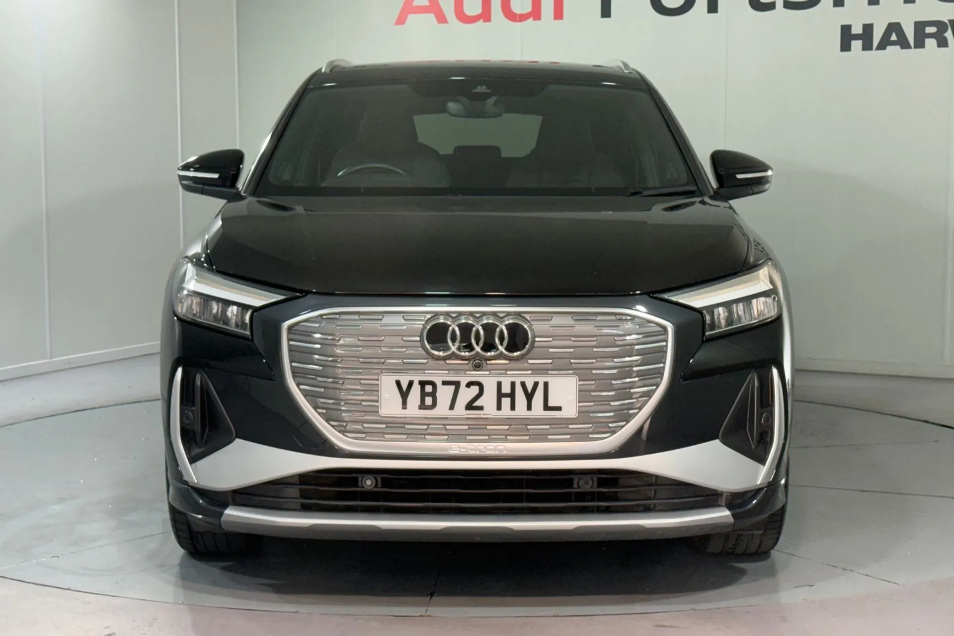 Audi Q4 thumbnail image number 6