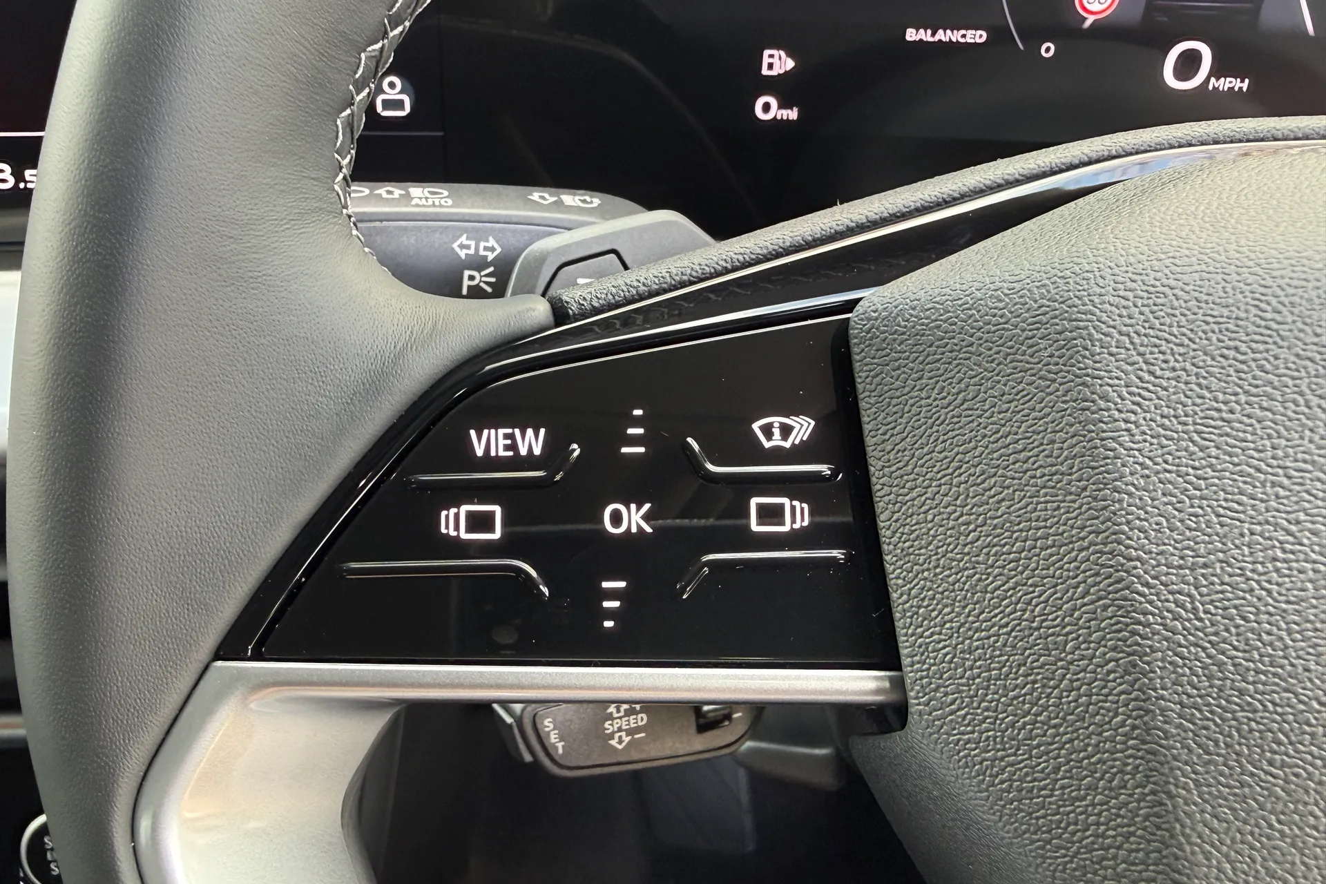 Audi Q5 thumbnail image number 31