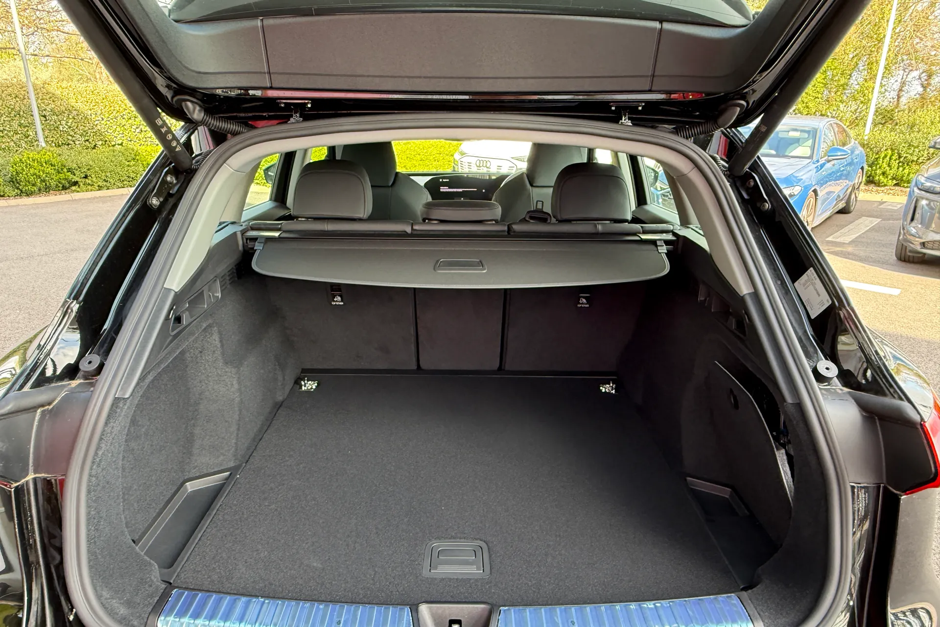 Audi Q5 thumbnail image number 29