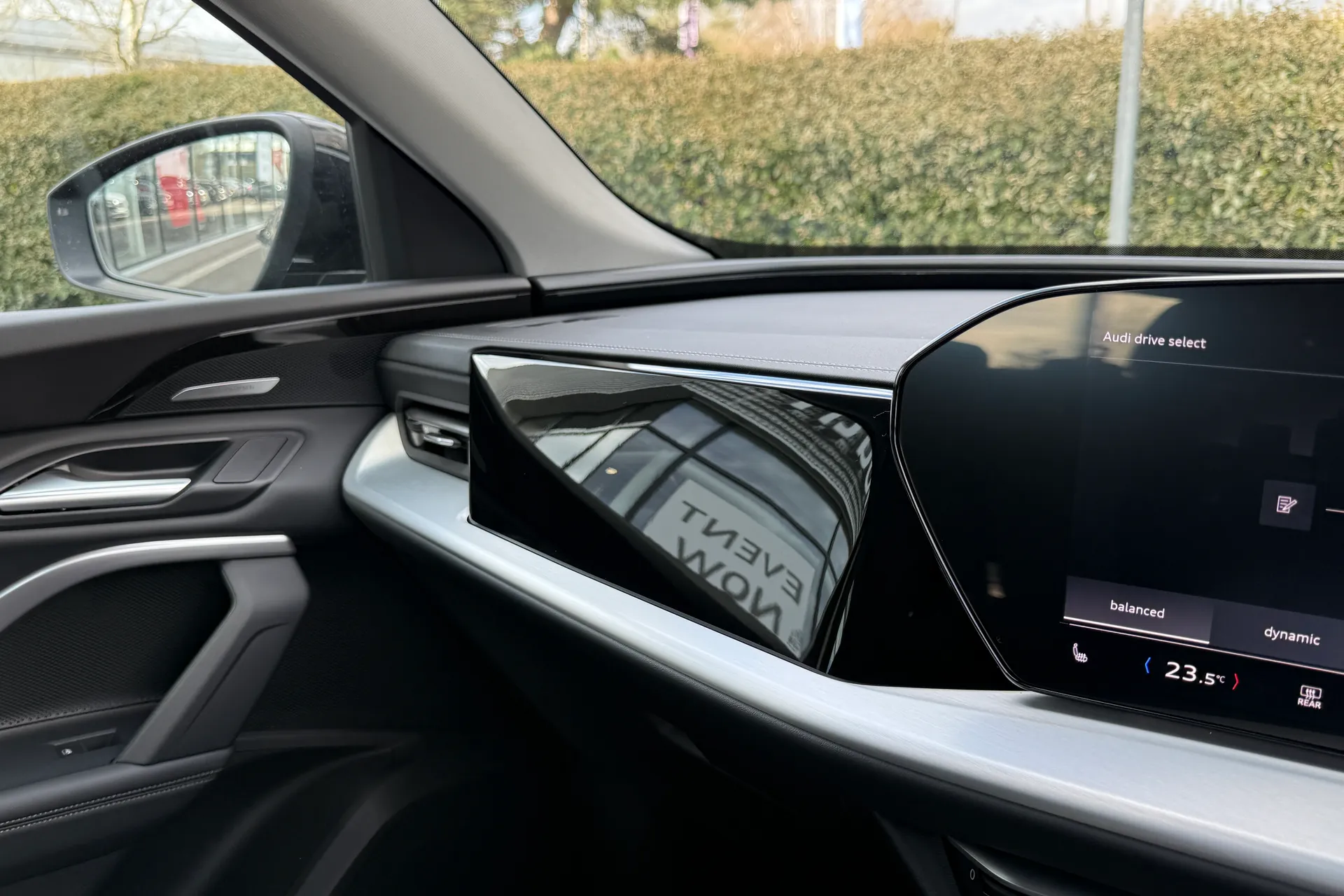 Audi Q5 thumbnail image number 37