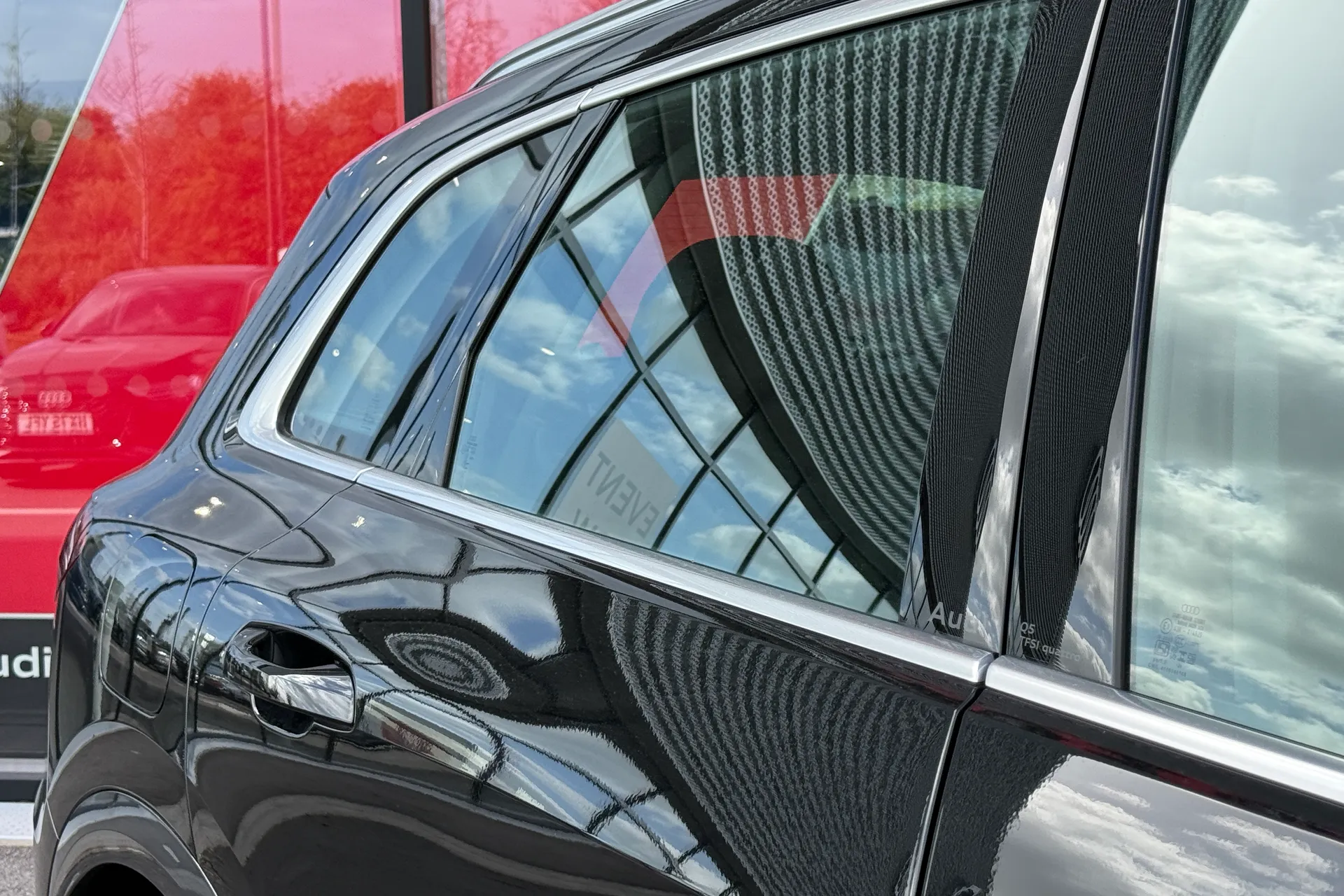 Audi Q5 thumbnail image number 11