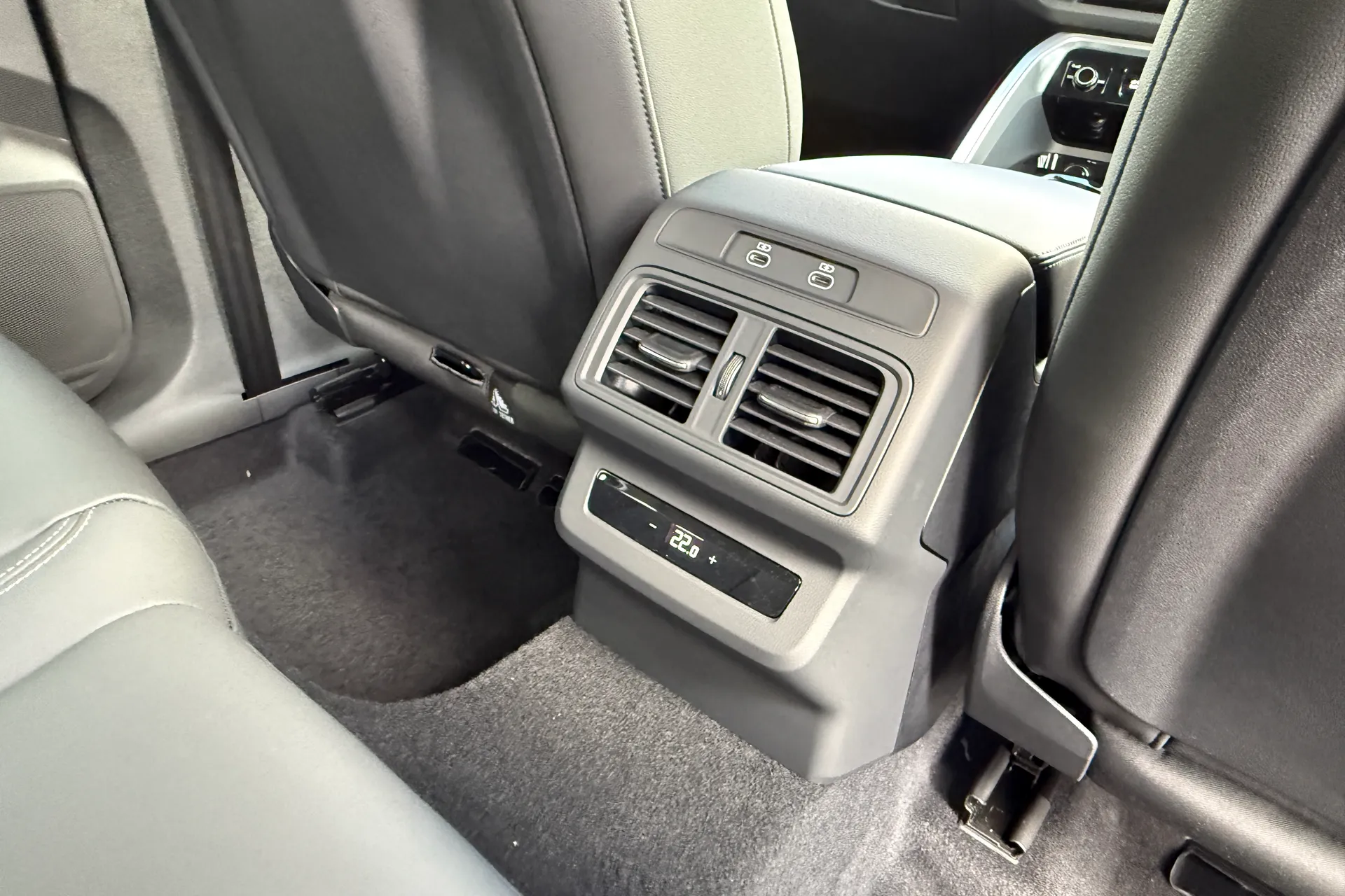 Audi Q5 thumbnail image number 26