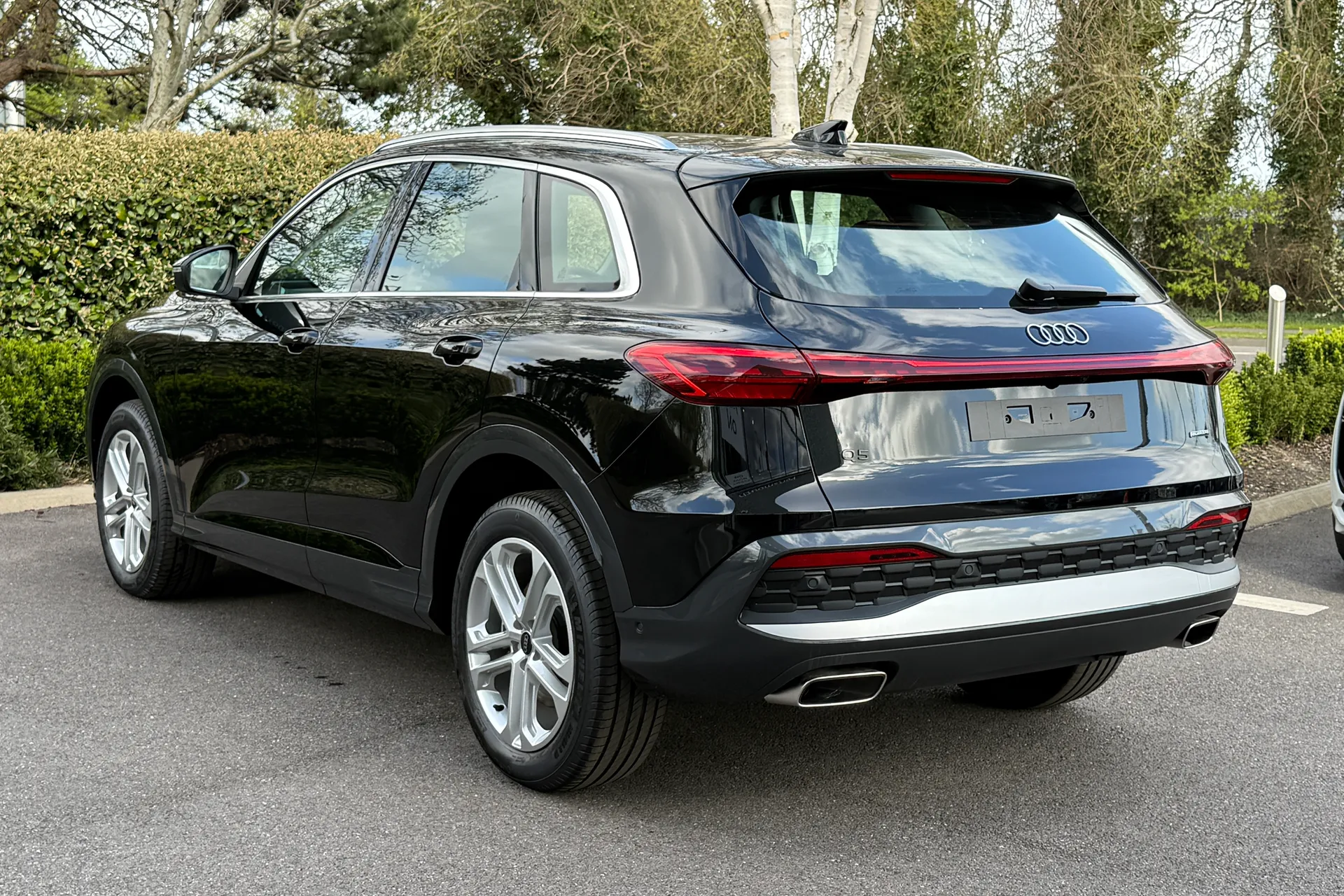 Audi Q5 thumbnail image number 24