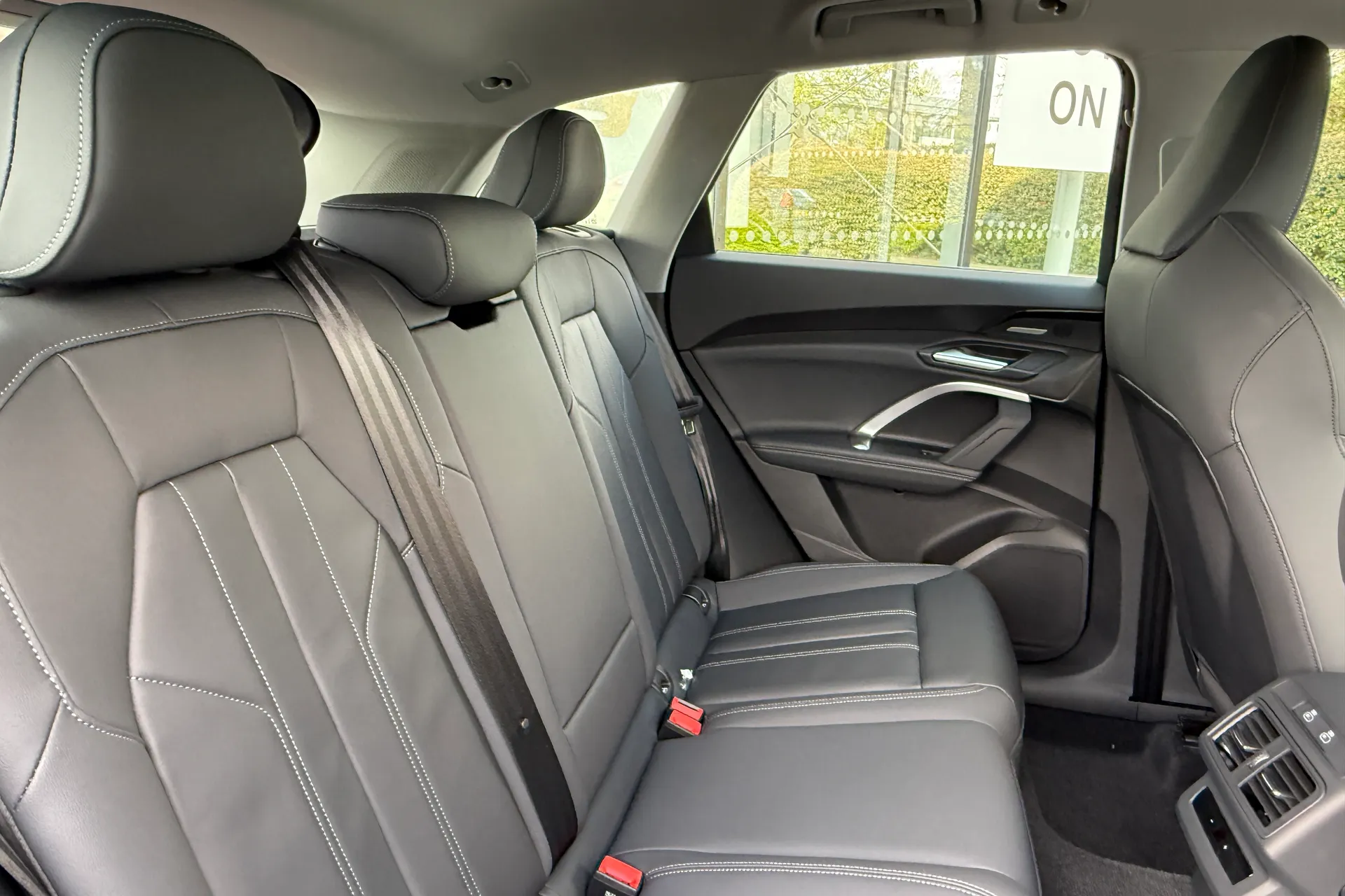 Audi Q5 thumbnail image number 25